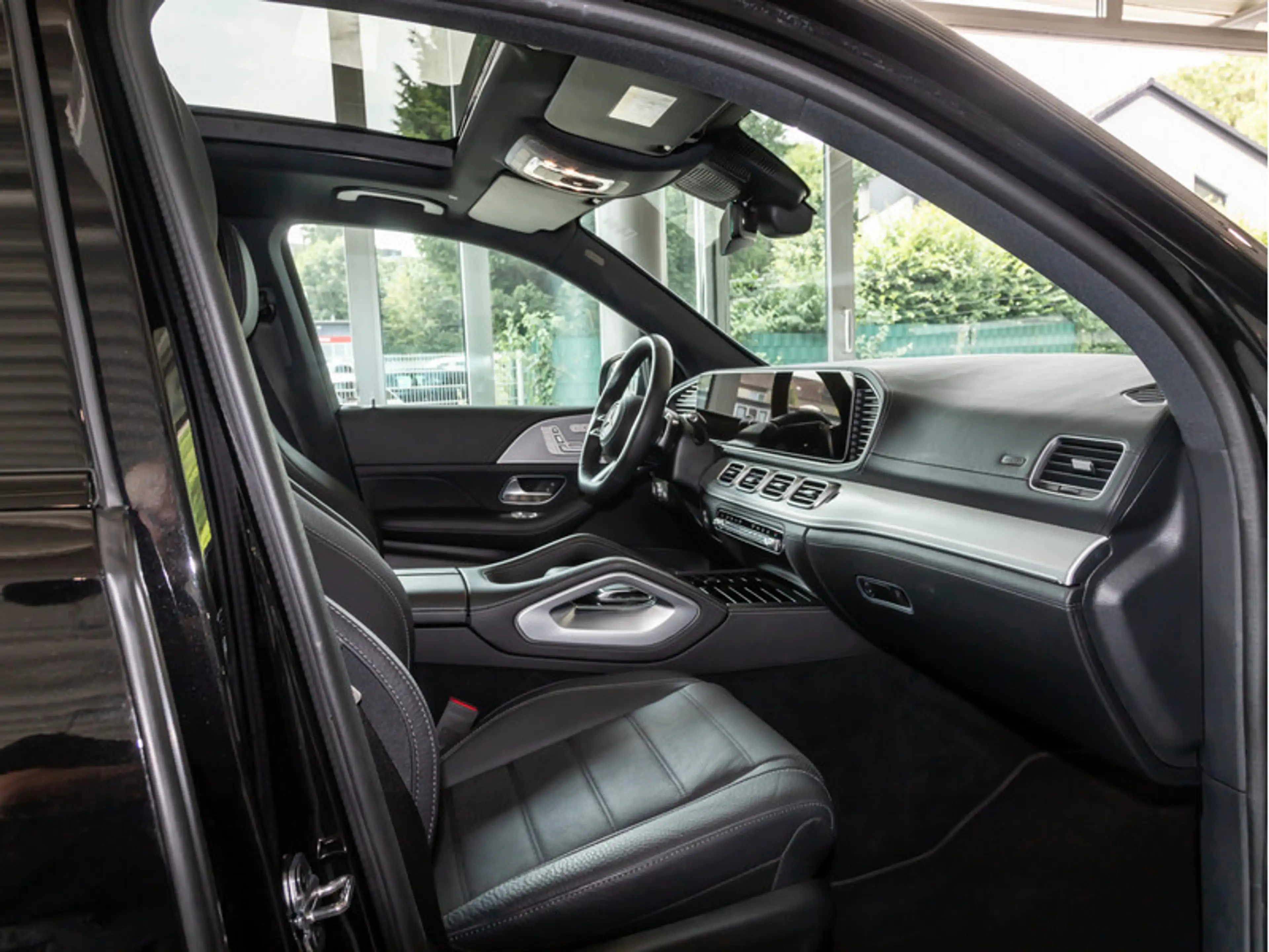 Mercedes-Benz GLS 450 d 4MATIC — photo 9