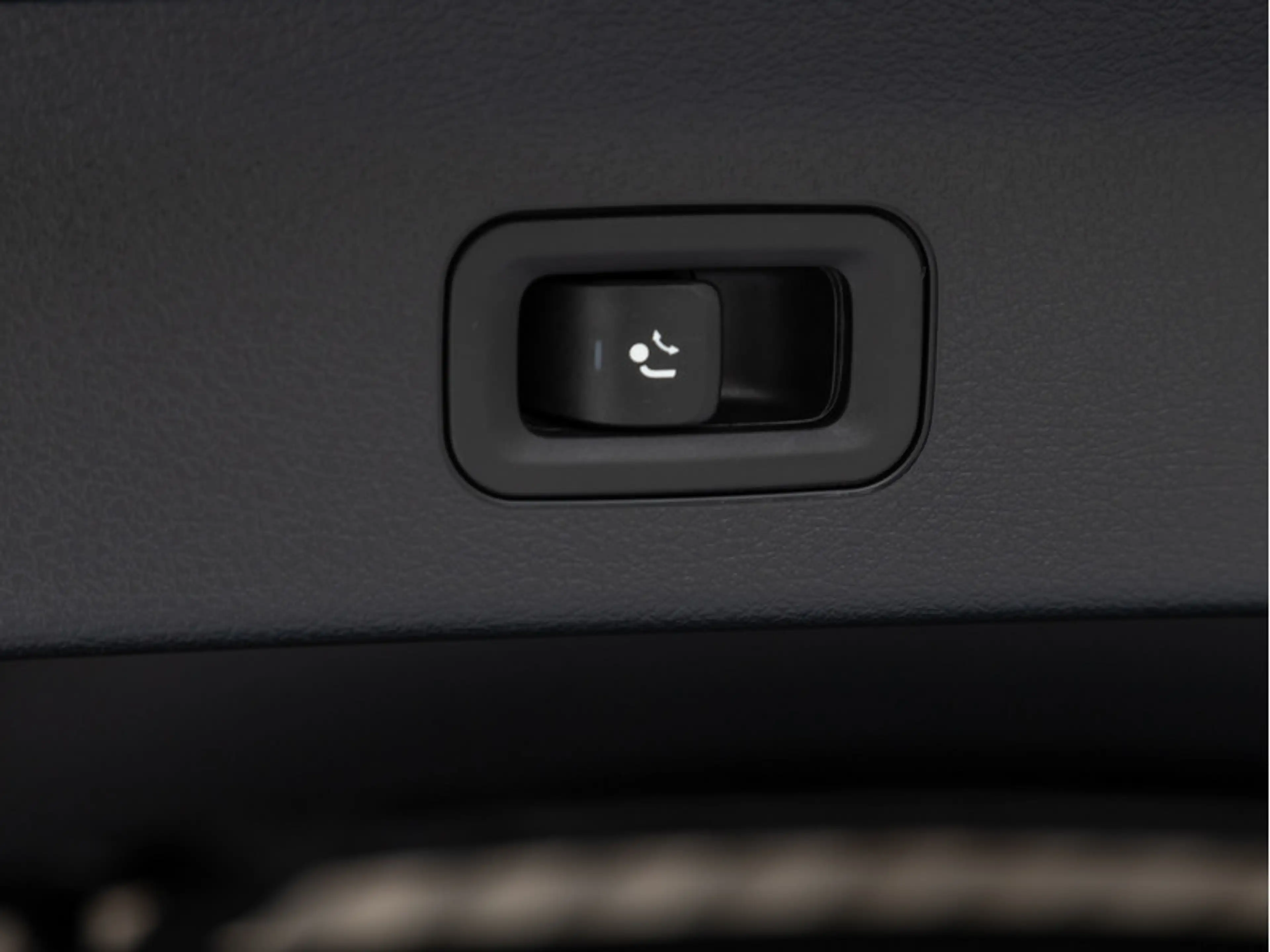 Mercedes-Benz GLS 450 d 4MATIC — photo 8
