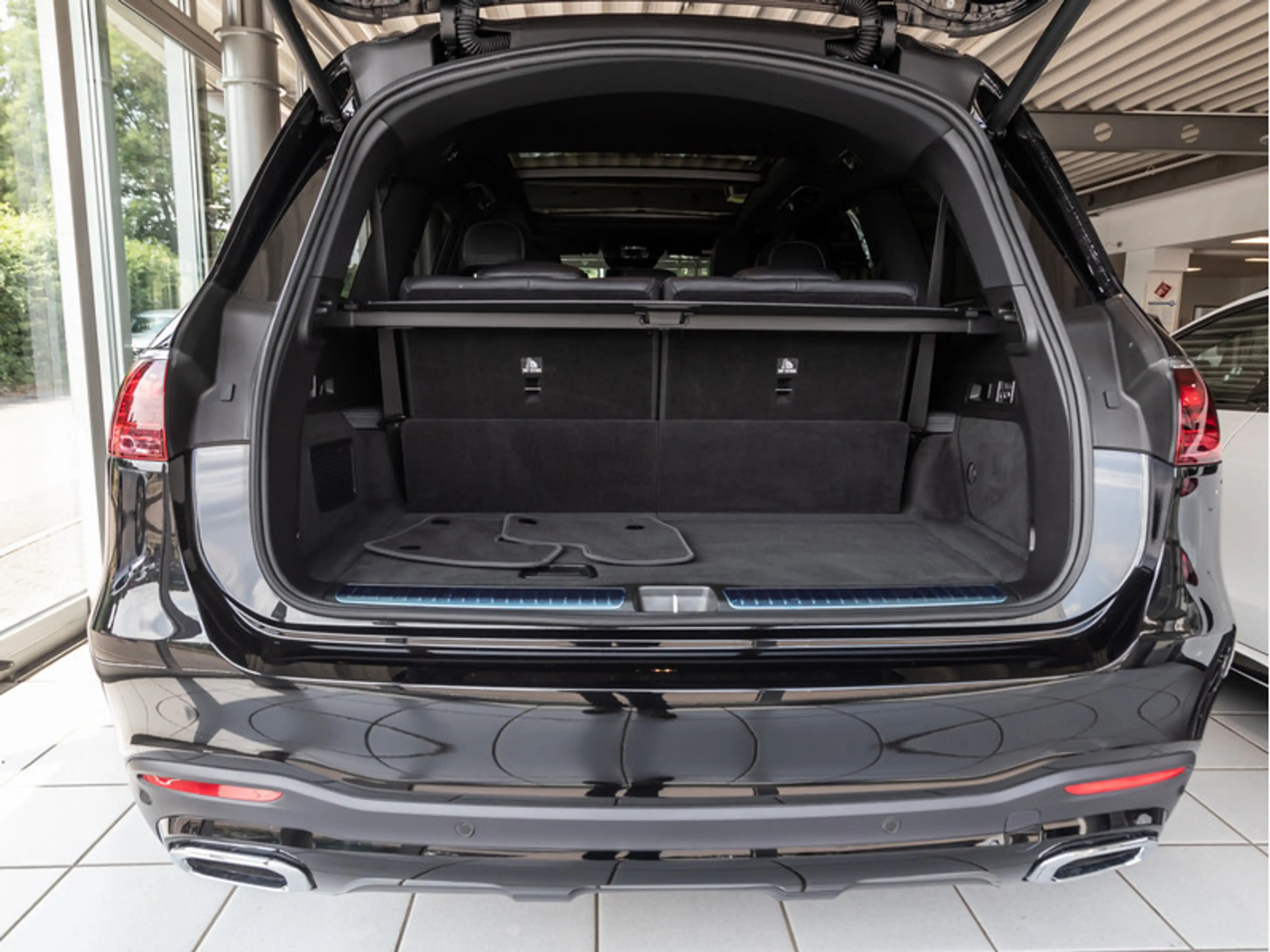 Mercedes-Benz GLS 450 d 4MATIC — photo 6