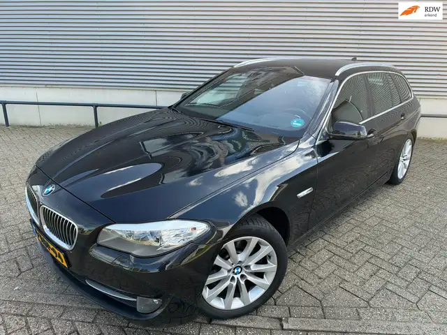 BMW 528 5-serie Touring 528i High Executive