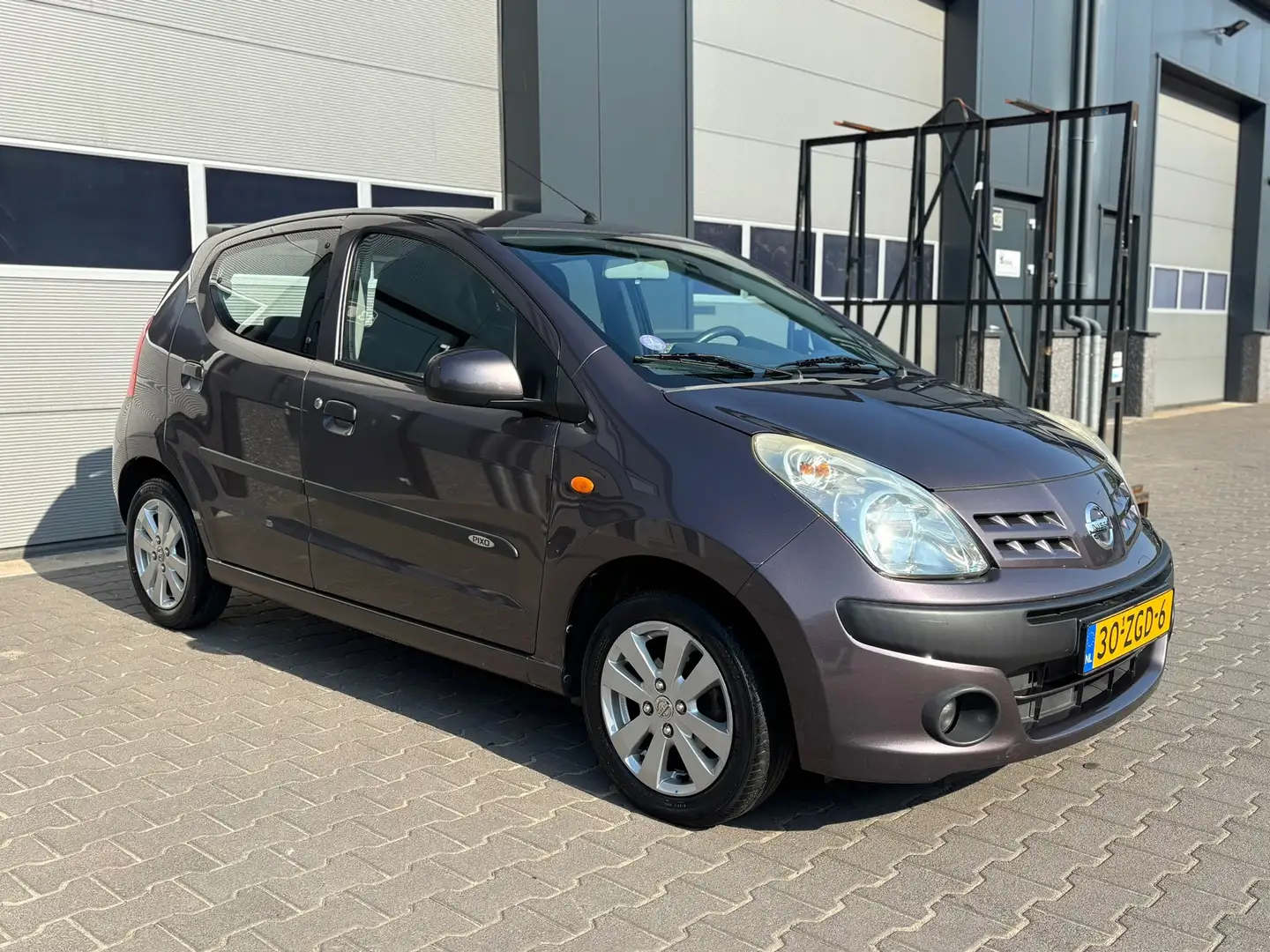 Nissan Pixo 1.0 Look 5dr|Airco|Versnellingsbak en koppeling ve Paars - 1