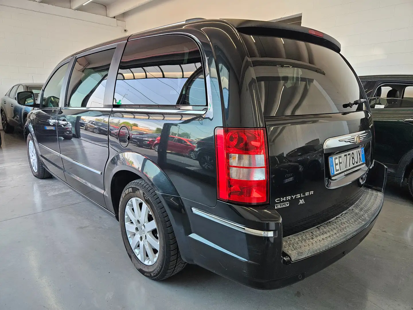 Chrysler Grand Voyager Grand Voyager 2.8 crd Limited auto dpf 7PT. Nero - 2