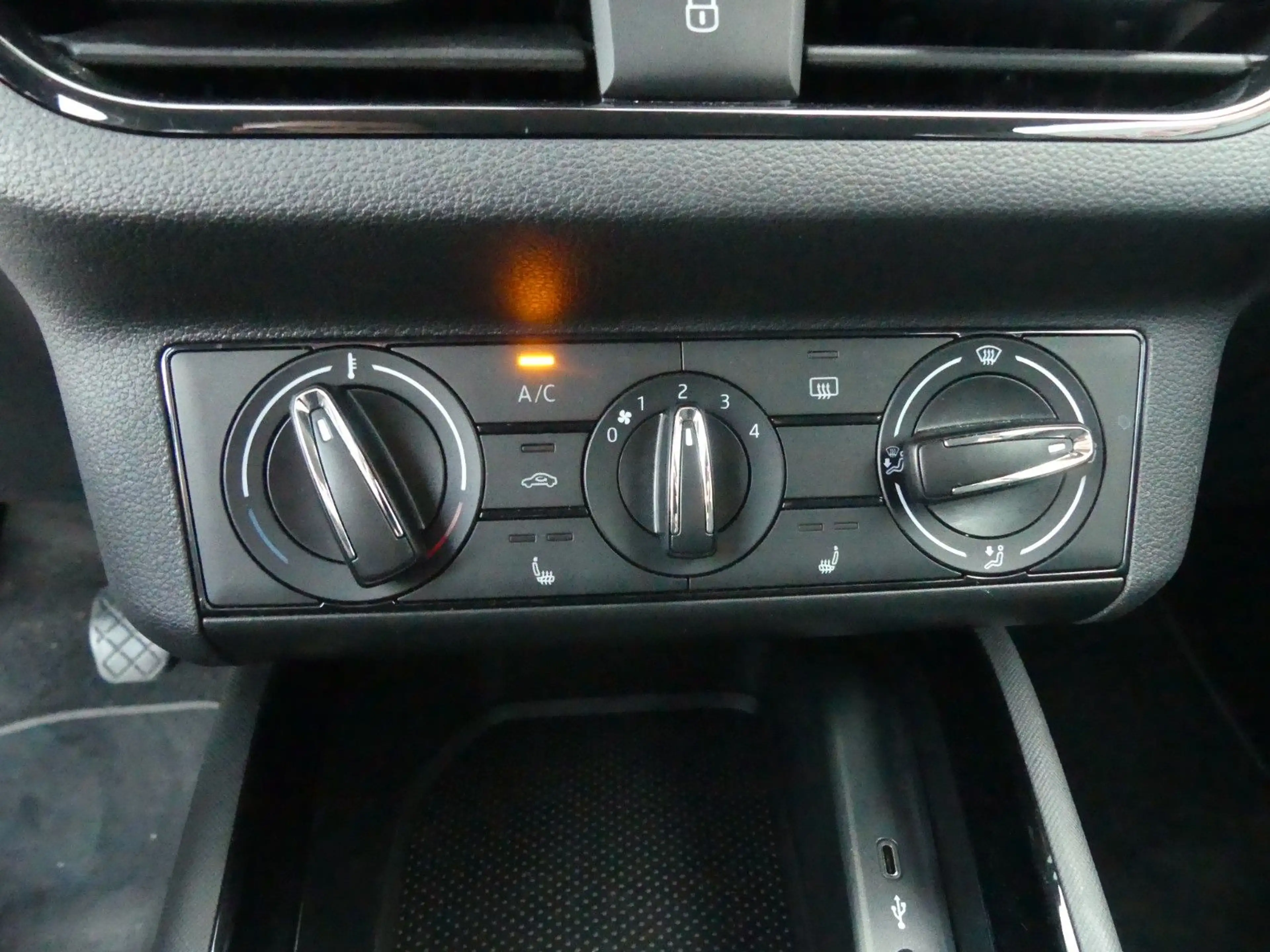 Skoda Kamiq Ambition LED*SHZ*SmartLink*ab 199€ — photo 12