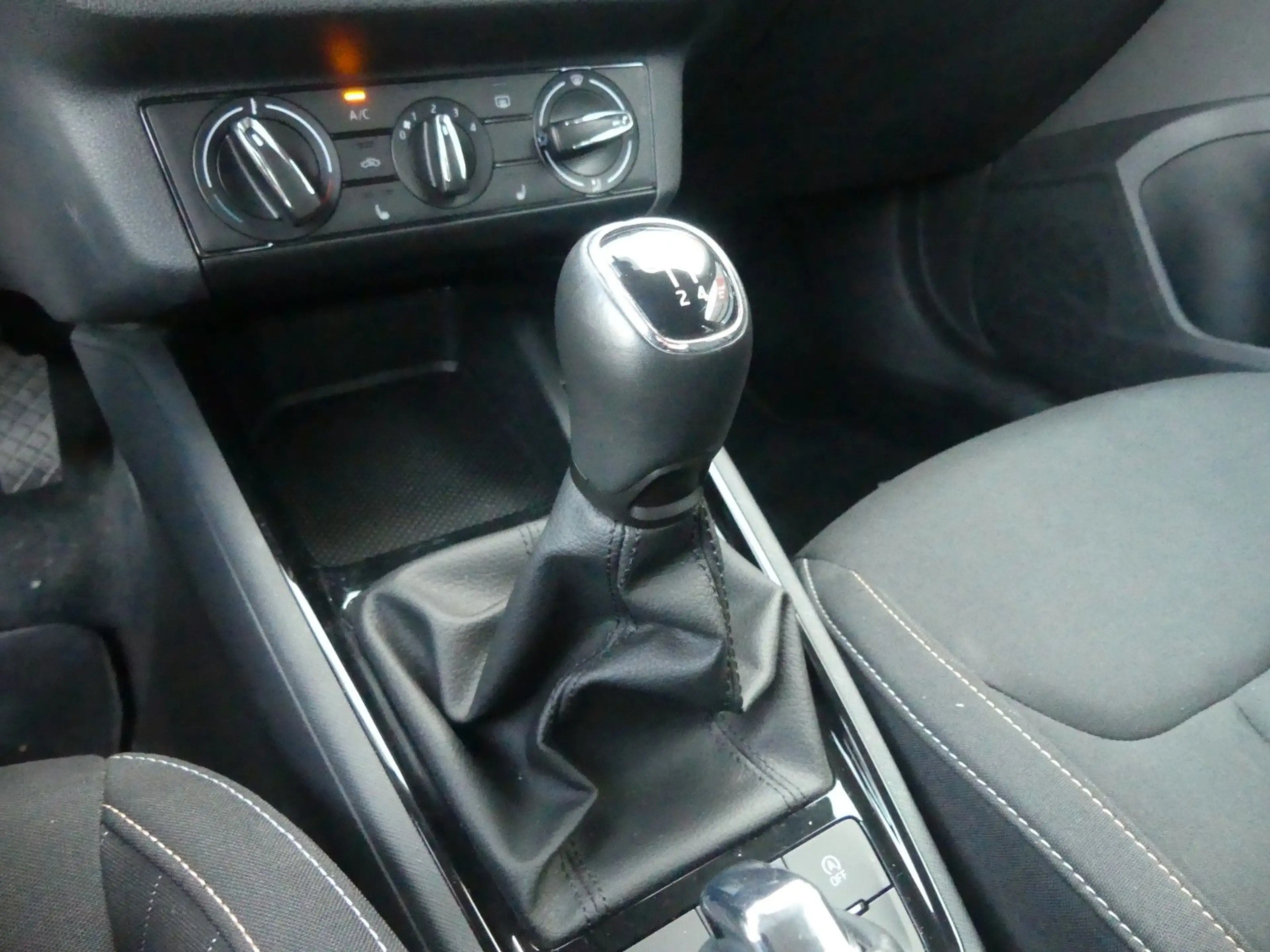 Skoda Kamiq Ambition LED*SHZ*SmartLink*ab 199€ — photo 13
