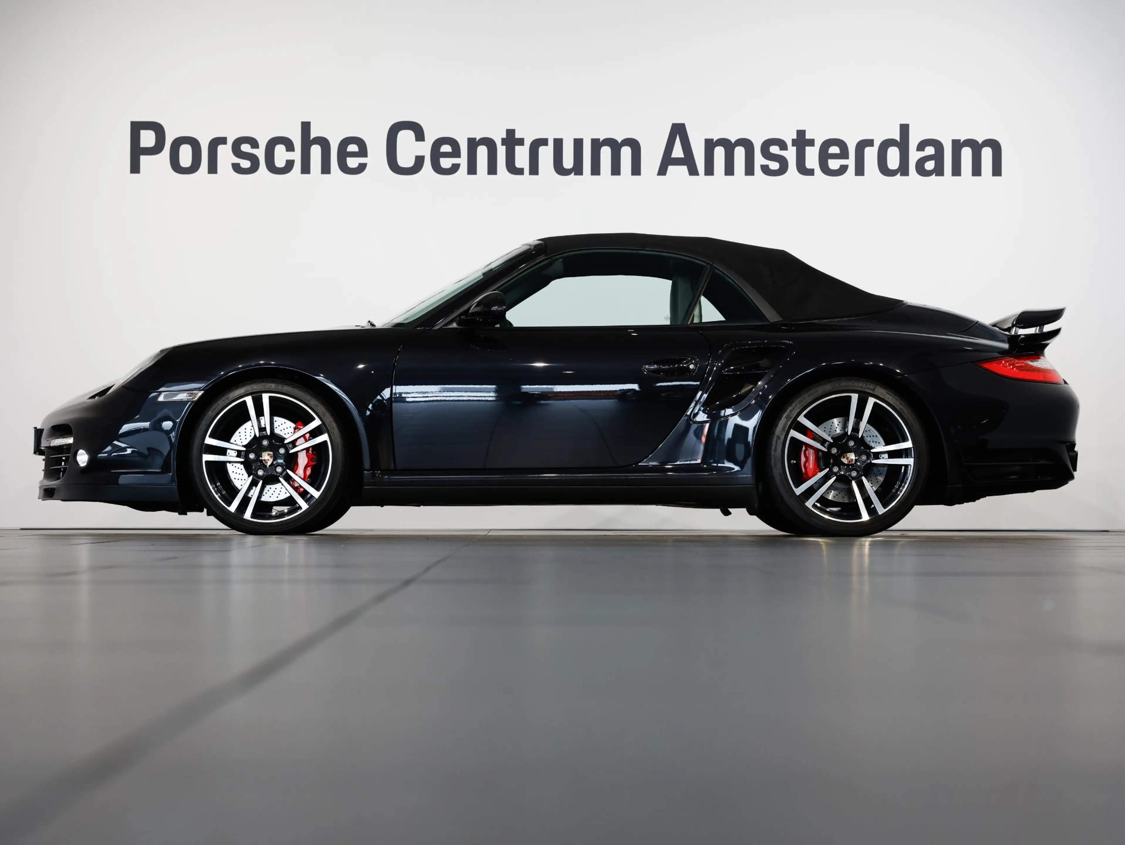 Porsche 997 Cabrio 3.8 Turbo — photo 2