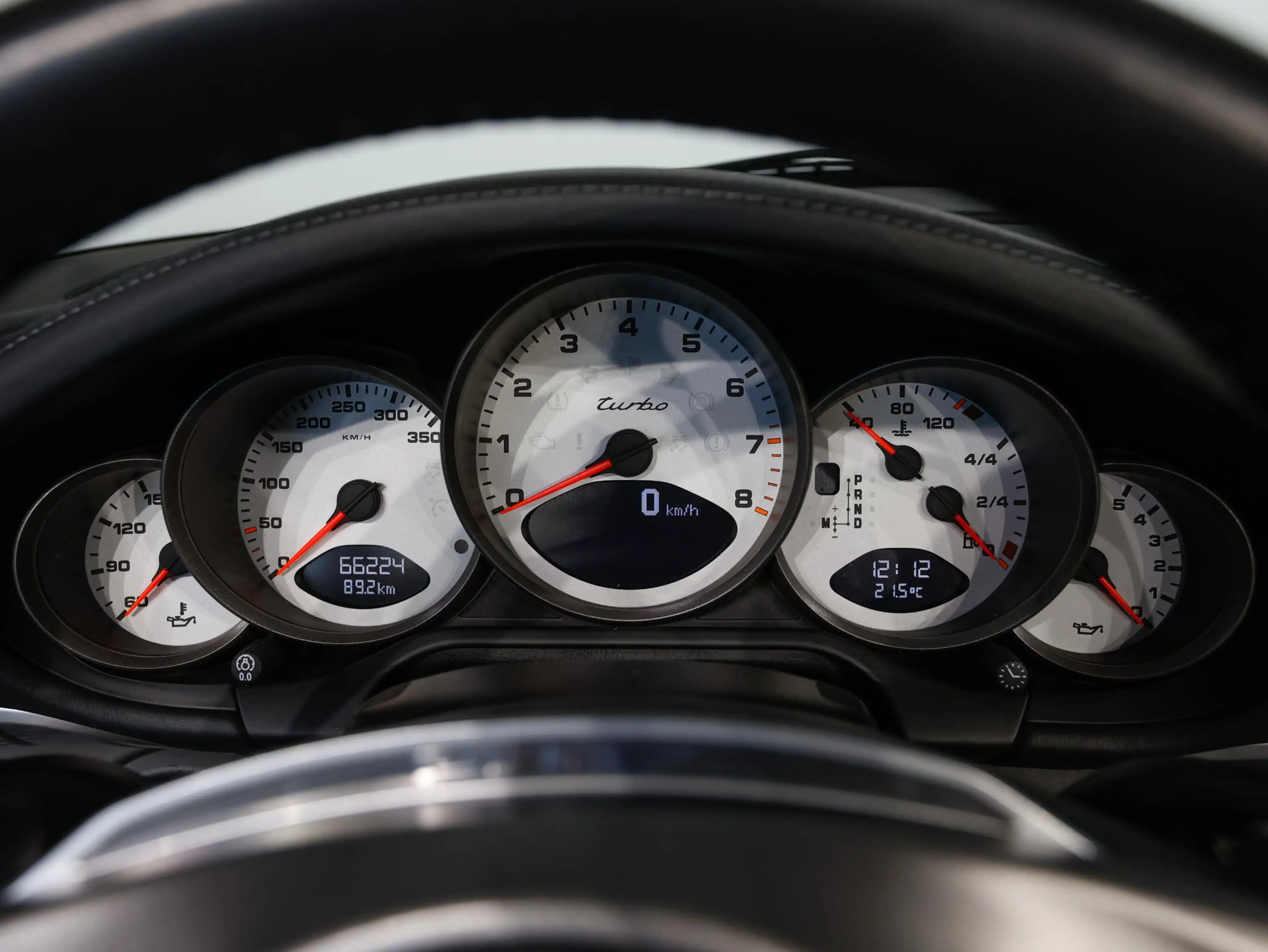 Porsche 997 Cabrio 3.8 Turbo — photo 13