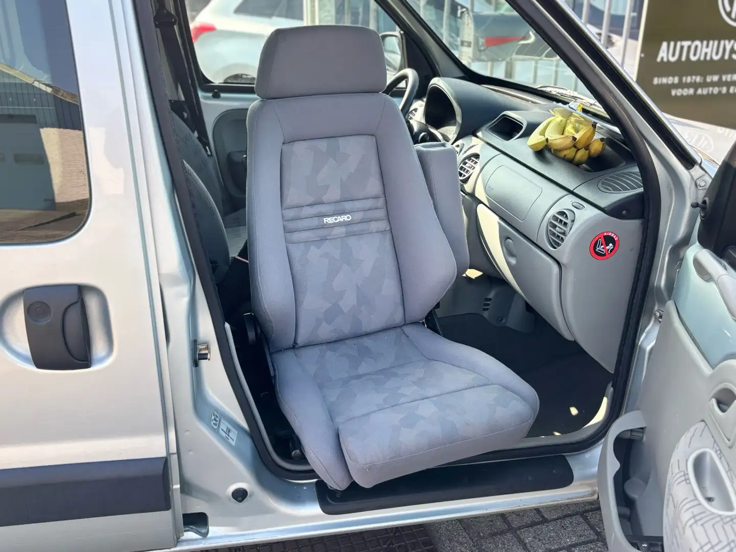 Renault Kangoo Express 1.2-16V Confort Light 30p.m. Scootmobiel i Srebrny - 2