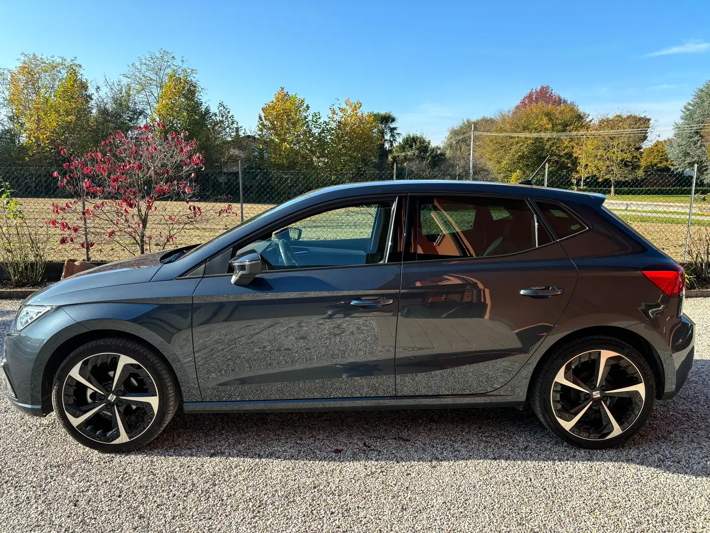SEAT Ibiza Ibiza V 2017 1.0 tgi FR 90cv Grigio - 1
