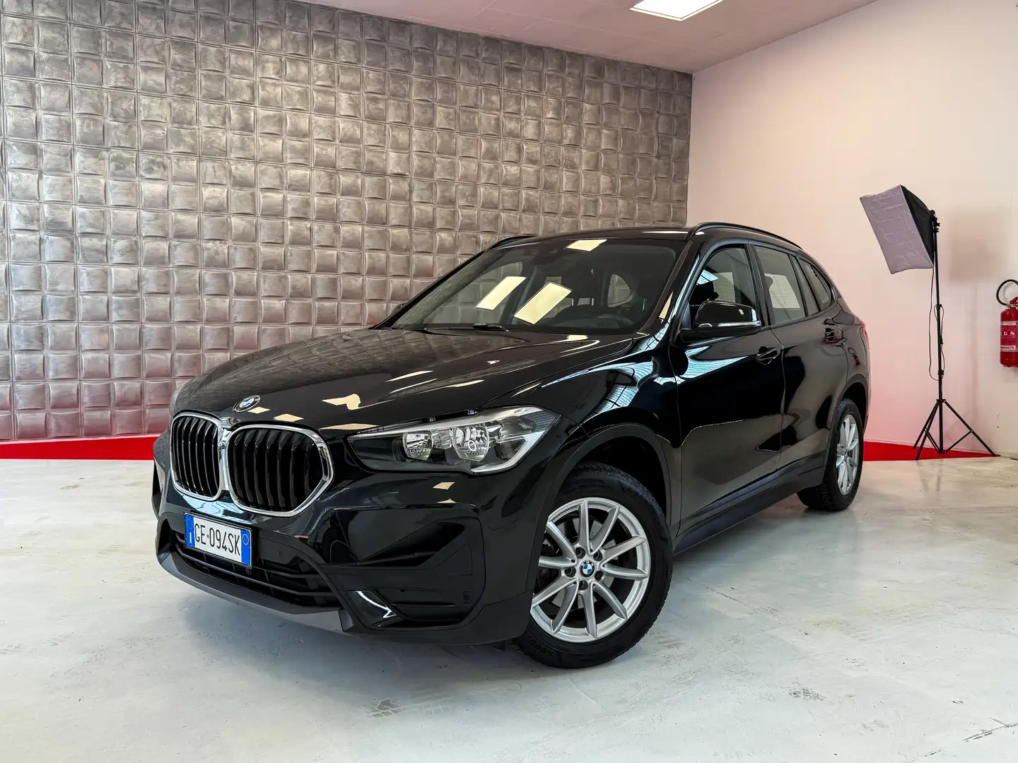 BMW X1 sdrive18i Advantage 136cv auto - IVA ESPOSTA Nero - 1