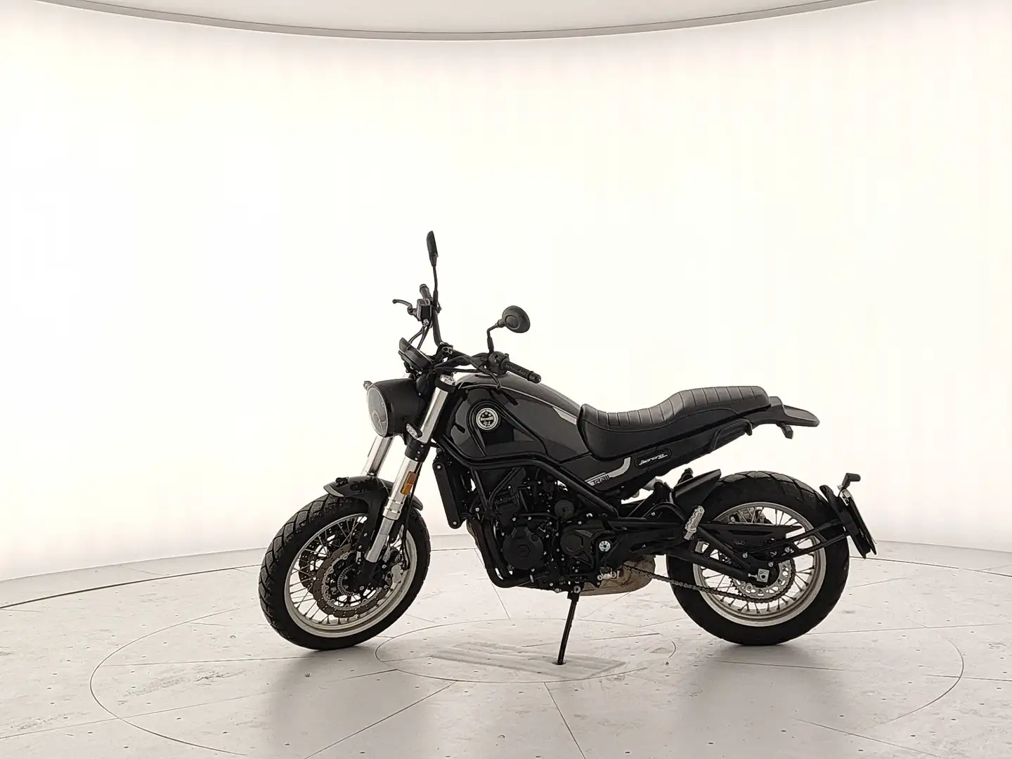 Benelli Leoncino 500 - Trail Nero - 2