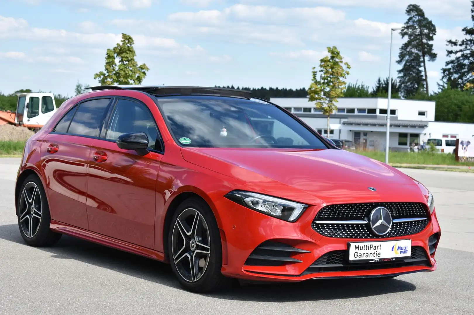 Mercedes-Benz A 200 *AMG*Kamera*Automatik*SHZ*Pano Rot - 1
