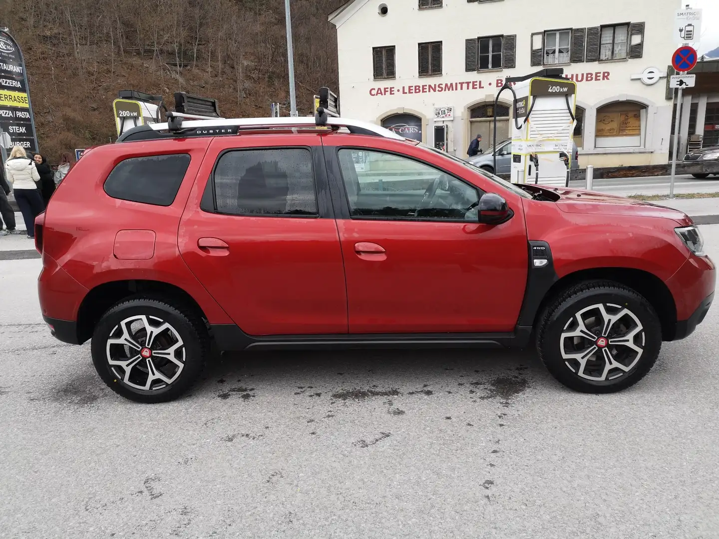 Dacia Duster SCe 115 S&S 4WD Charisma Rot - 2