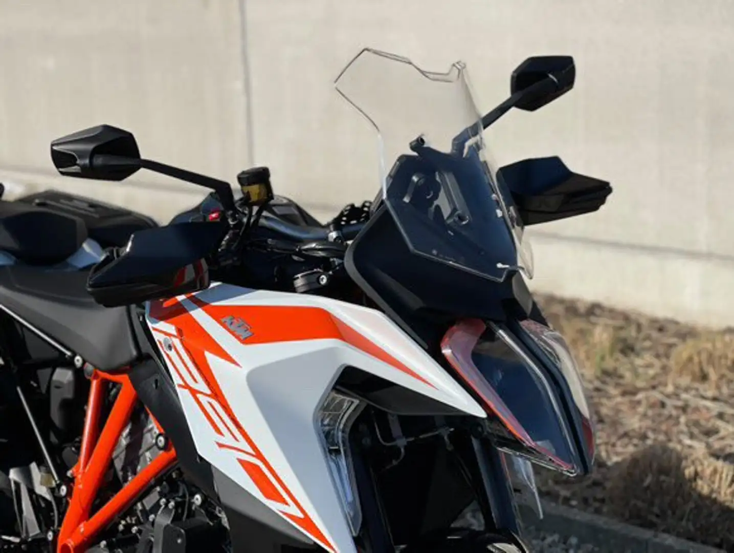 KTM 1290 Super Duke GT Fehér - 2