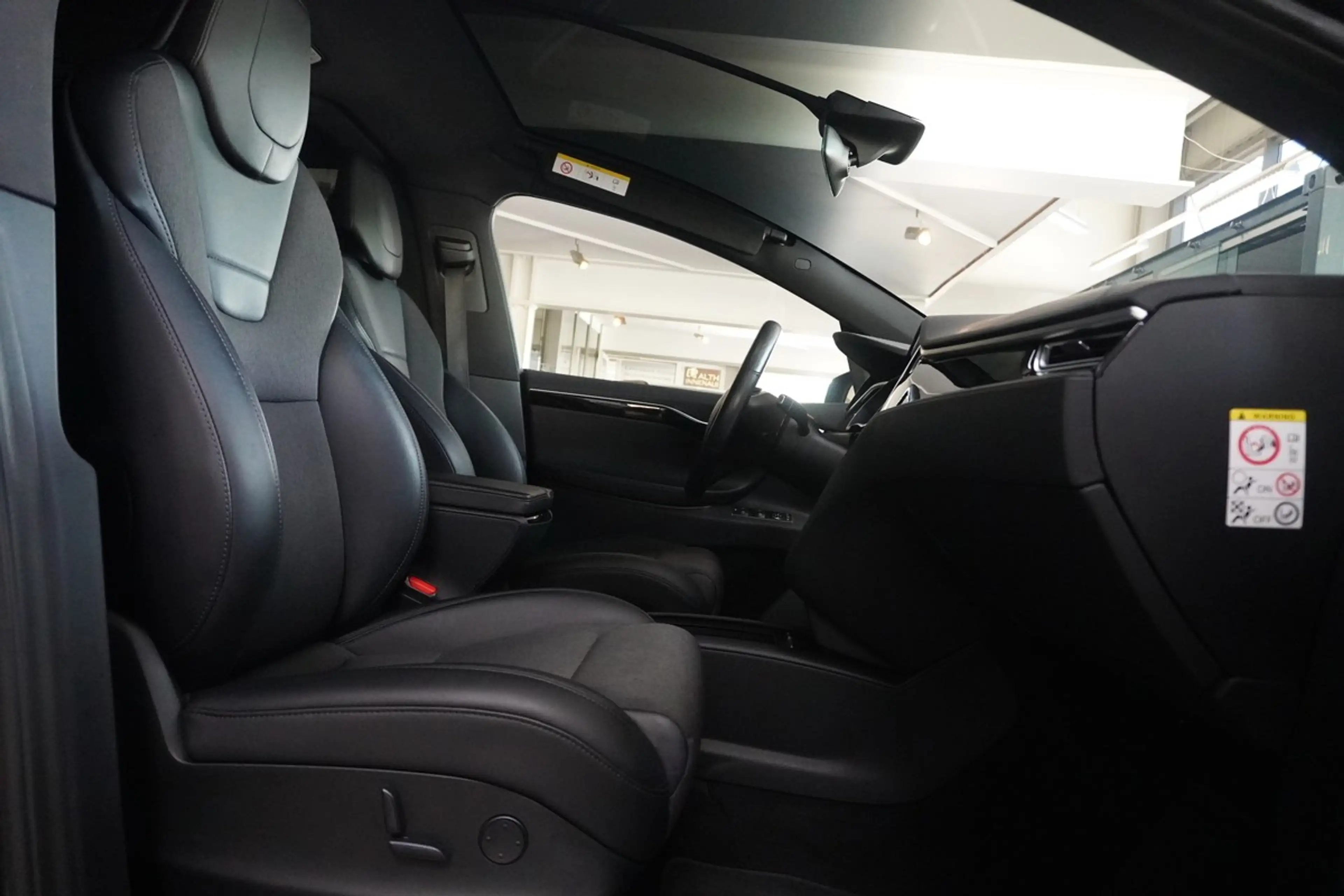 Tesla Model X P100D 6Sitzer Autopilot Pano Sound AHK — photo 15