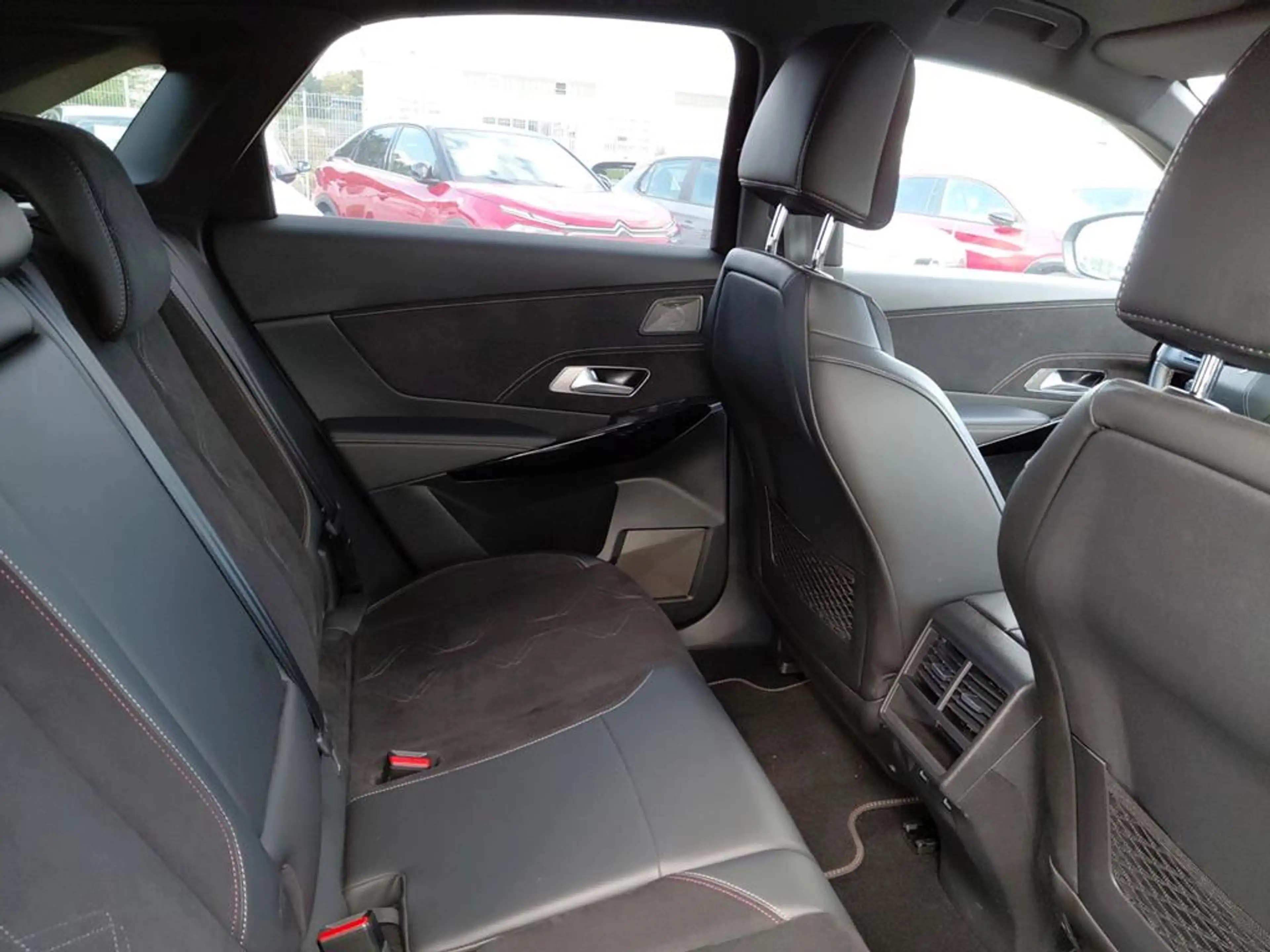 DS Automobiles DS 7 Performance Line+ Blue HDI 130 — photo 16