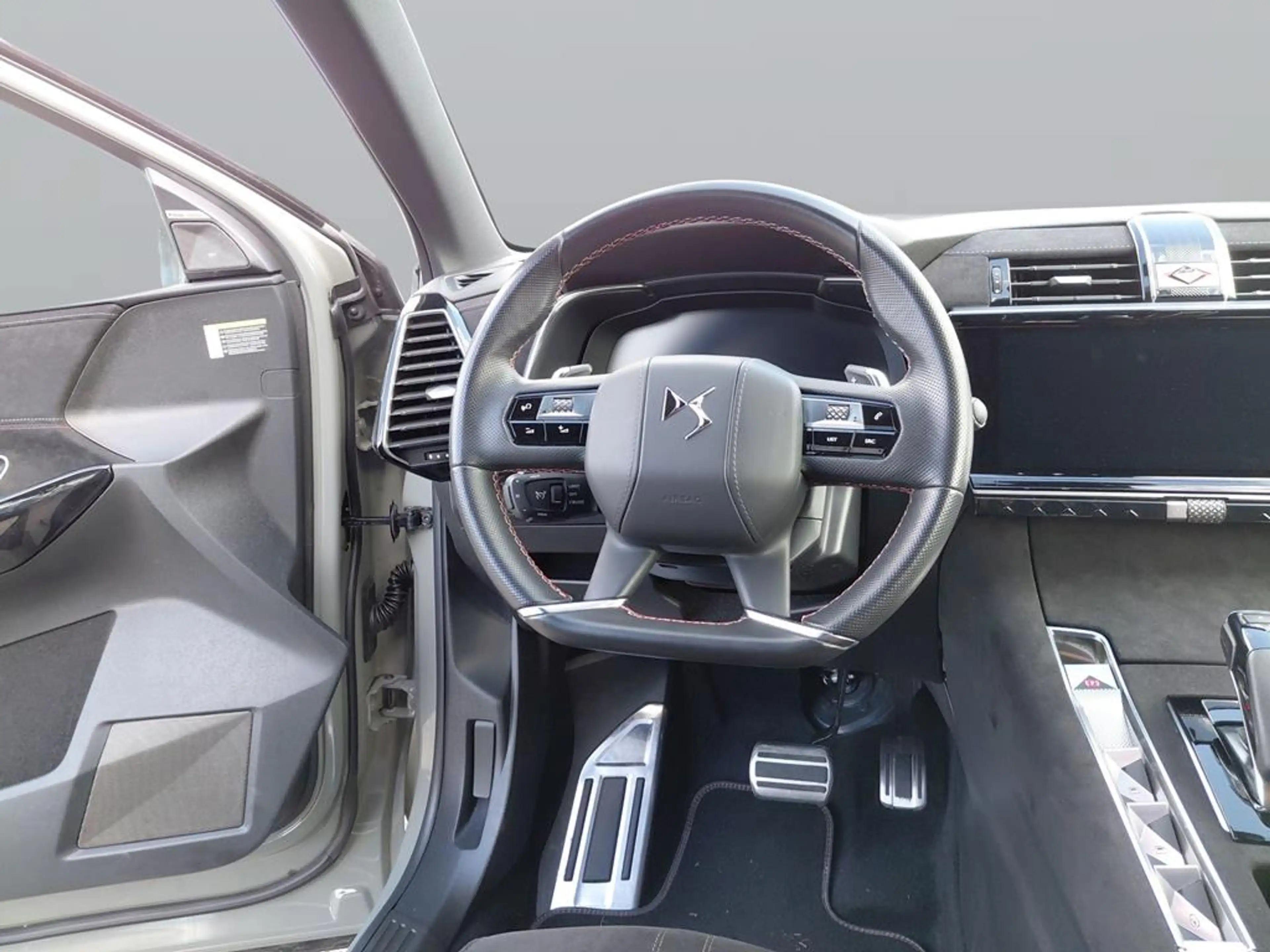 DS Automobiles DS 7 Performance Line+ Blue HDI 130 — photo 15