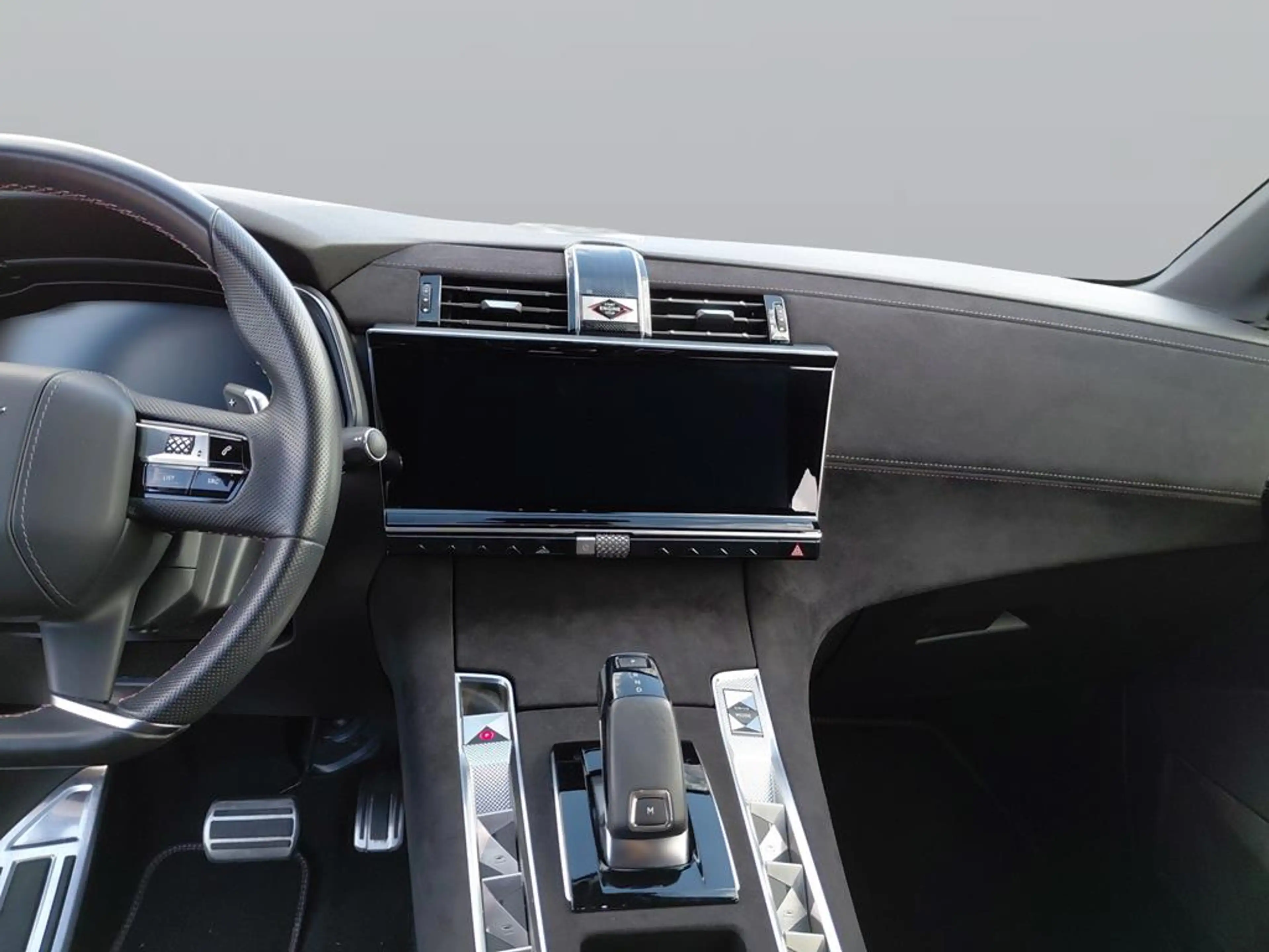 DS Automobiles DS 7 Performance Line+ Blue HDI 130 — photo 14