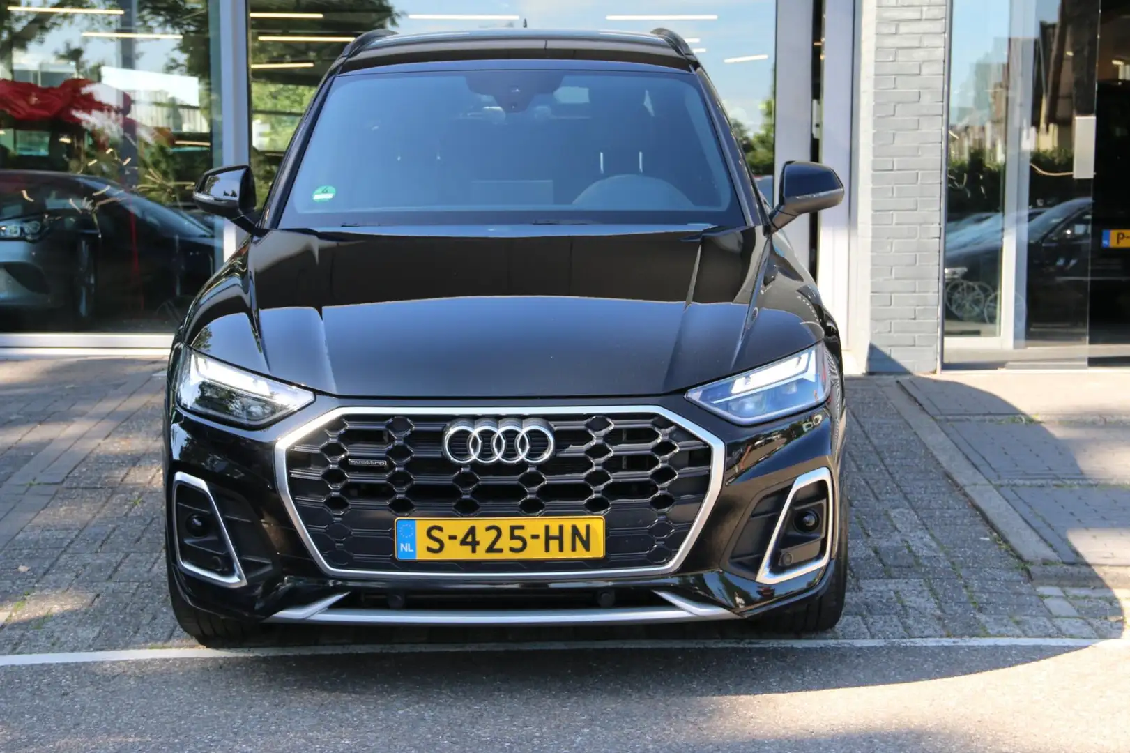 Audi Q5 55 TFSI e S-LINE DEALER OND. NIEUW MODEL! Zwart - 2