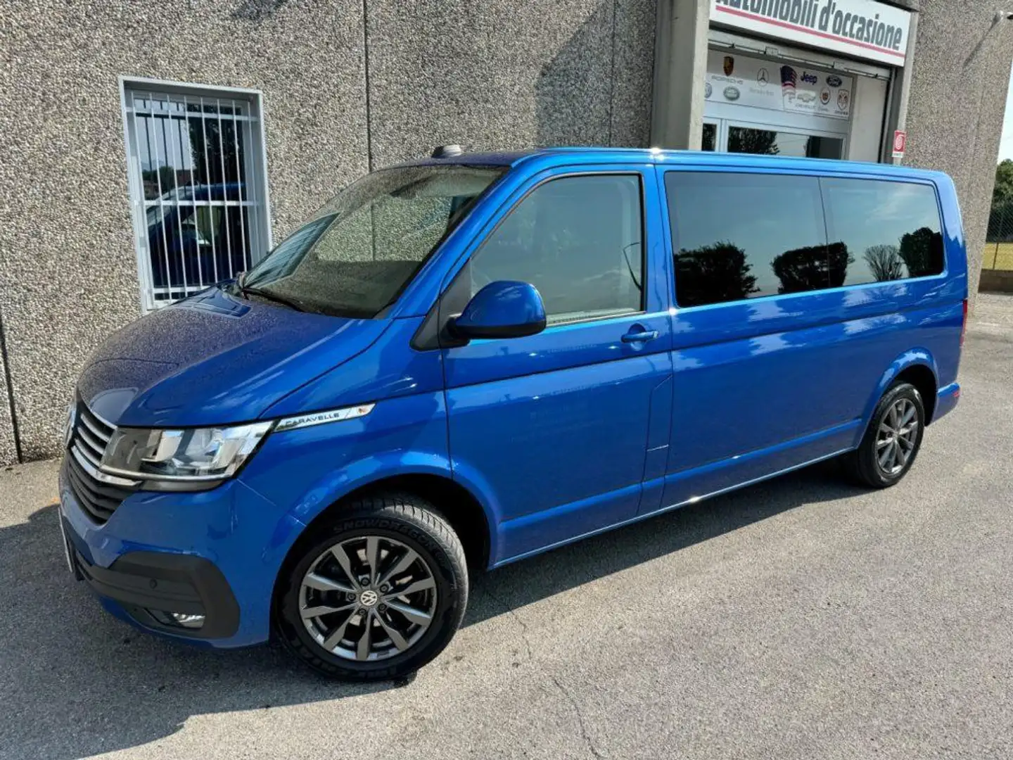 Volkswagen T6.1 Caravelle 2.0 TDI 150CV DSG 4 Motion PL Cruise"PASSO LUNGO" Blu/Azzurro - 1