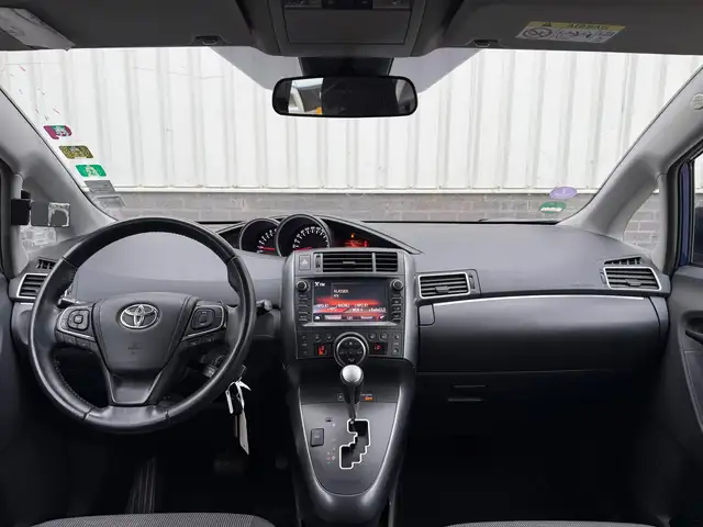 Toyota Verso view 14