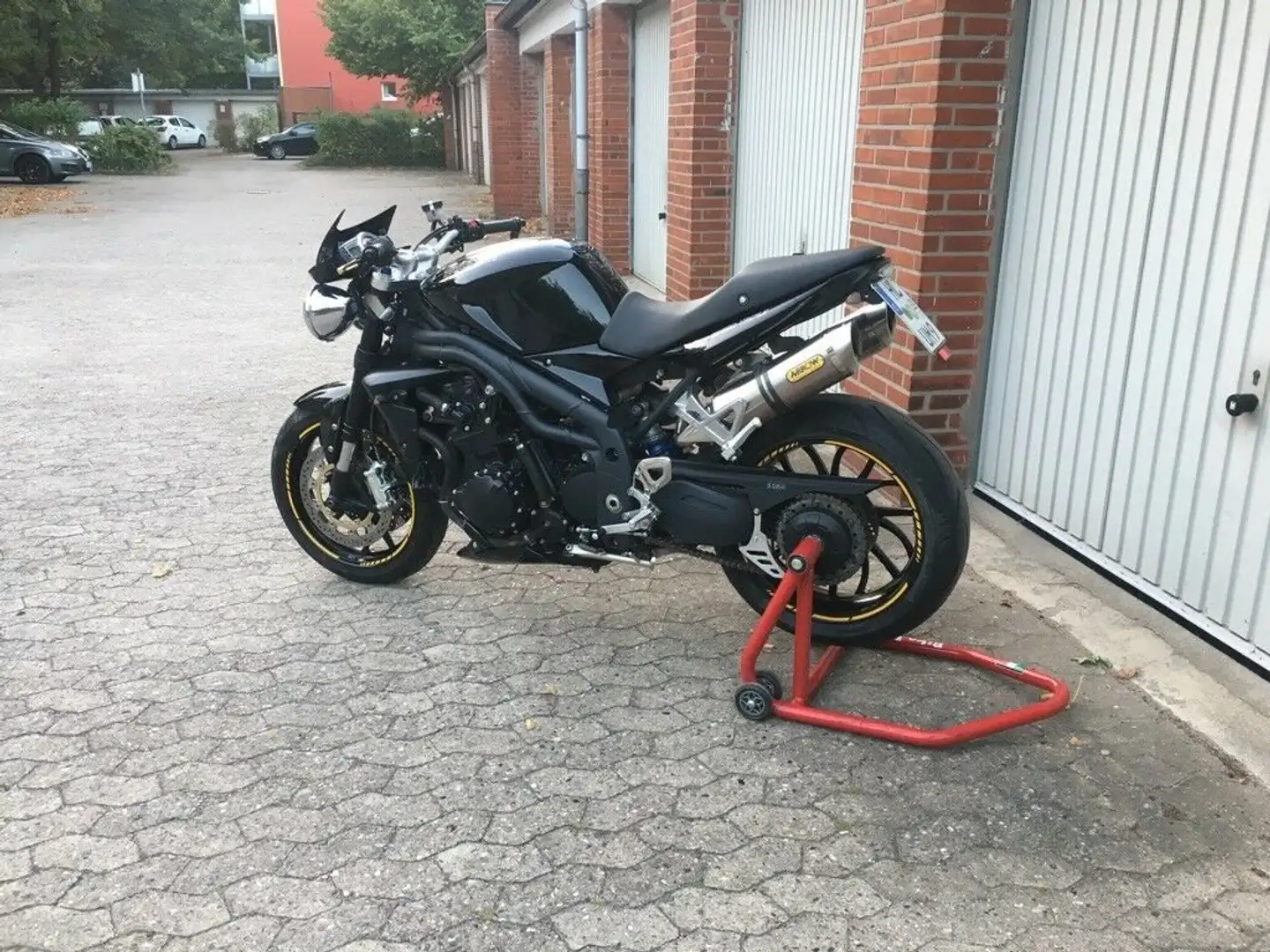 Triumph Speed Triple 1050 Noir - 2