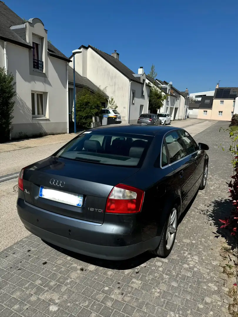 Audi A4 1.9 TDI - 130 Pack - 2