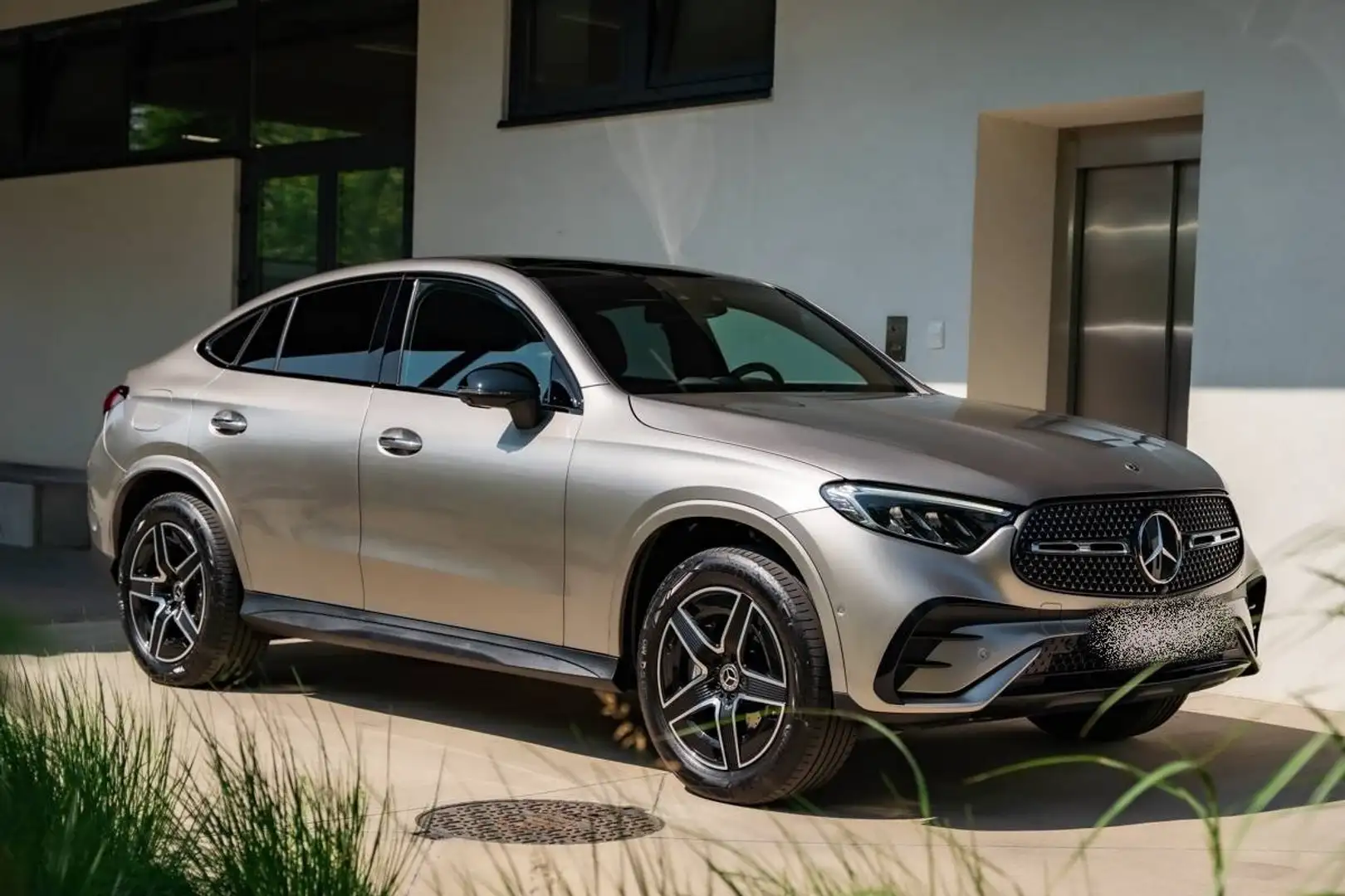 Mercedes-Benz GLC 300 GLC 300de 4Matic 9G-TRONIC Edition AMG Line Beige - 2