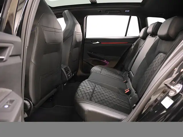 Volkswagen Golf view 13