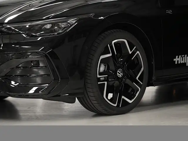Volkswagen Golf view 5