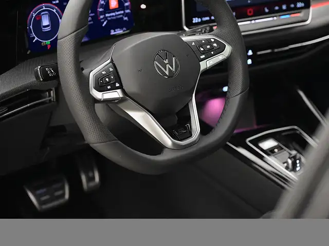 Volkswagen Golf view 10