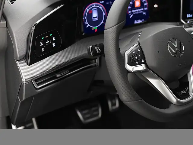 Volkswagen Golf view 9