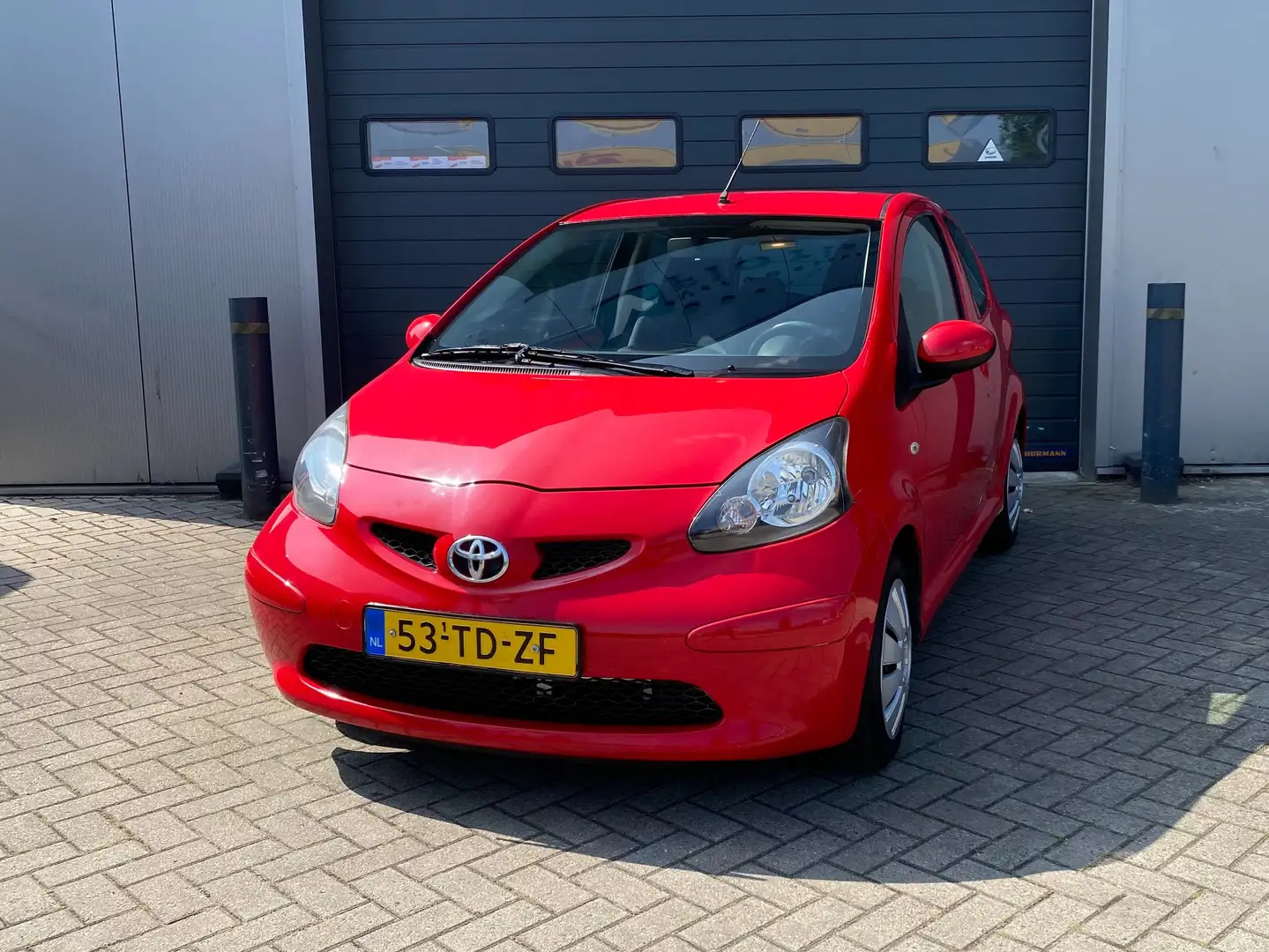 Toyota Aygo 1.0-12V | Nieuwe APK | Airco Rood - 2