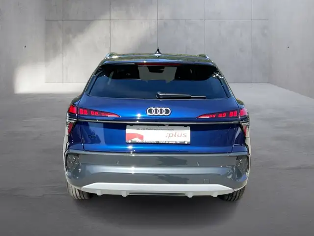 Audi Q3 TFSI 110 kW  intense Ansicht 4