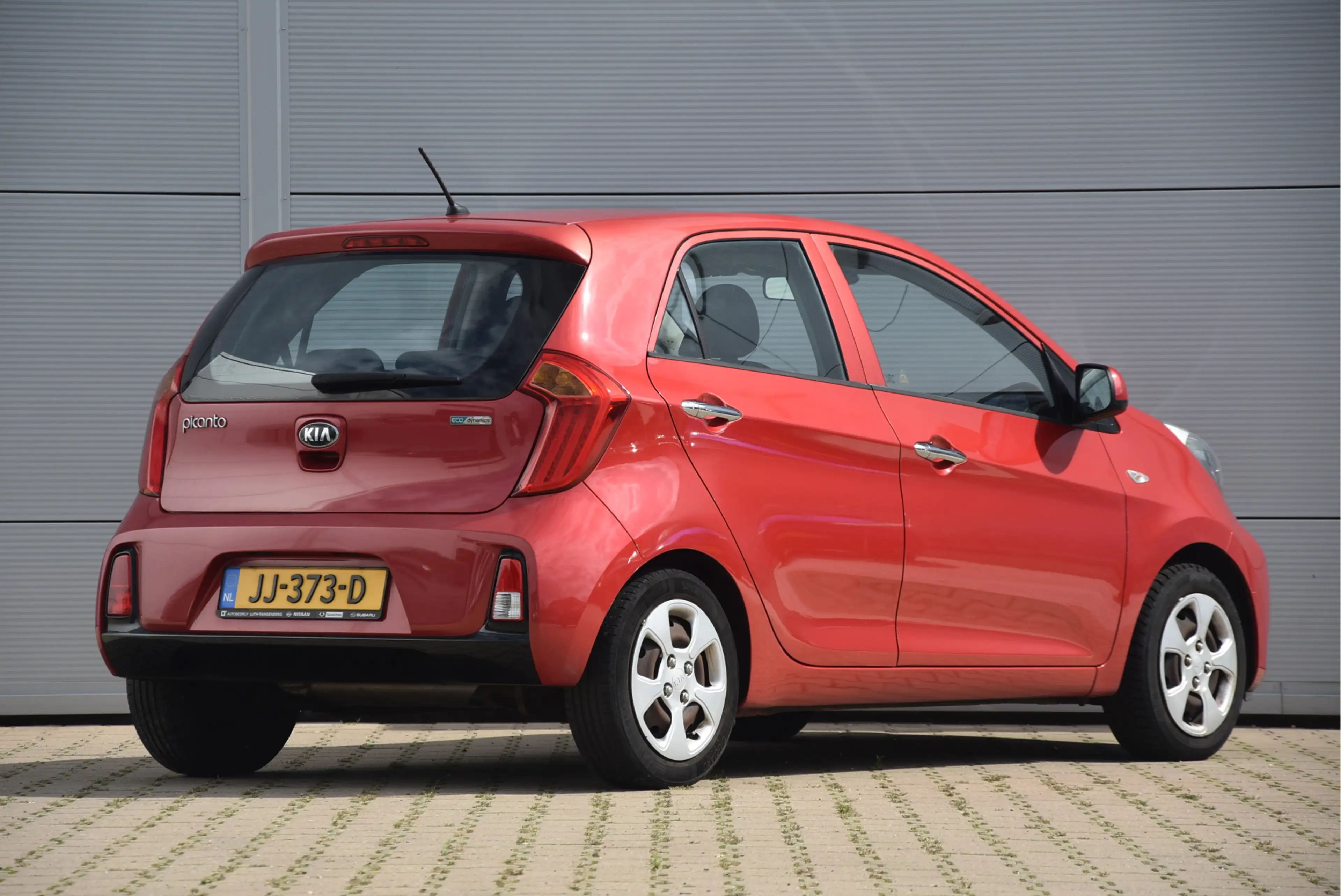 Kia Picanto 1.0 CVVT DynamicLine — photo 2