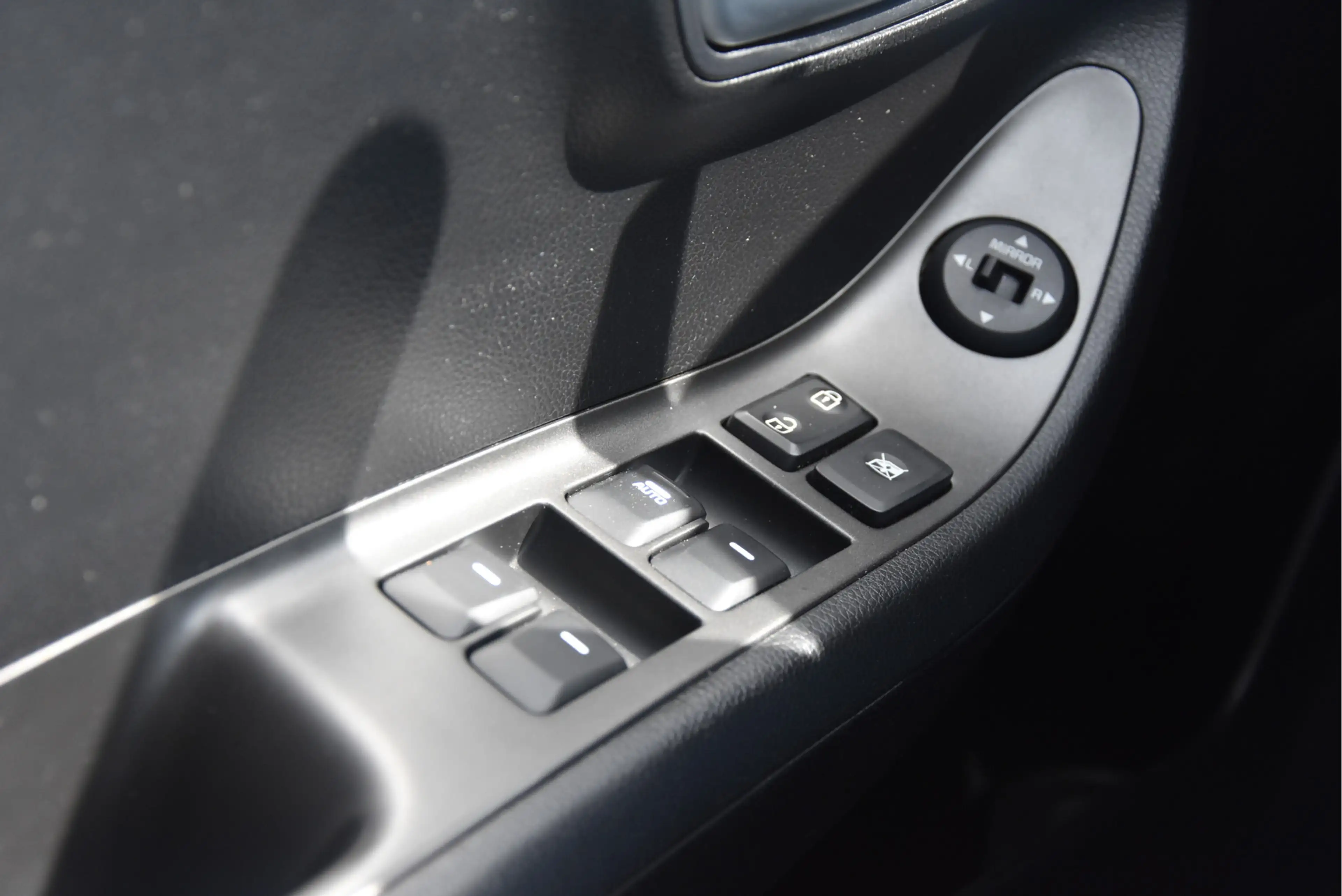 Kia Picanto 1.0 CVVT DynamicLine — photo 9