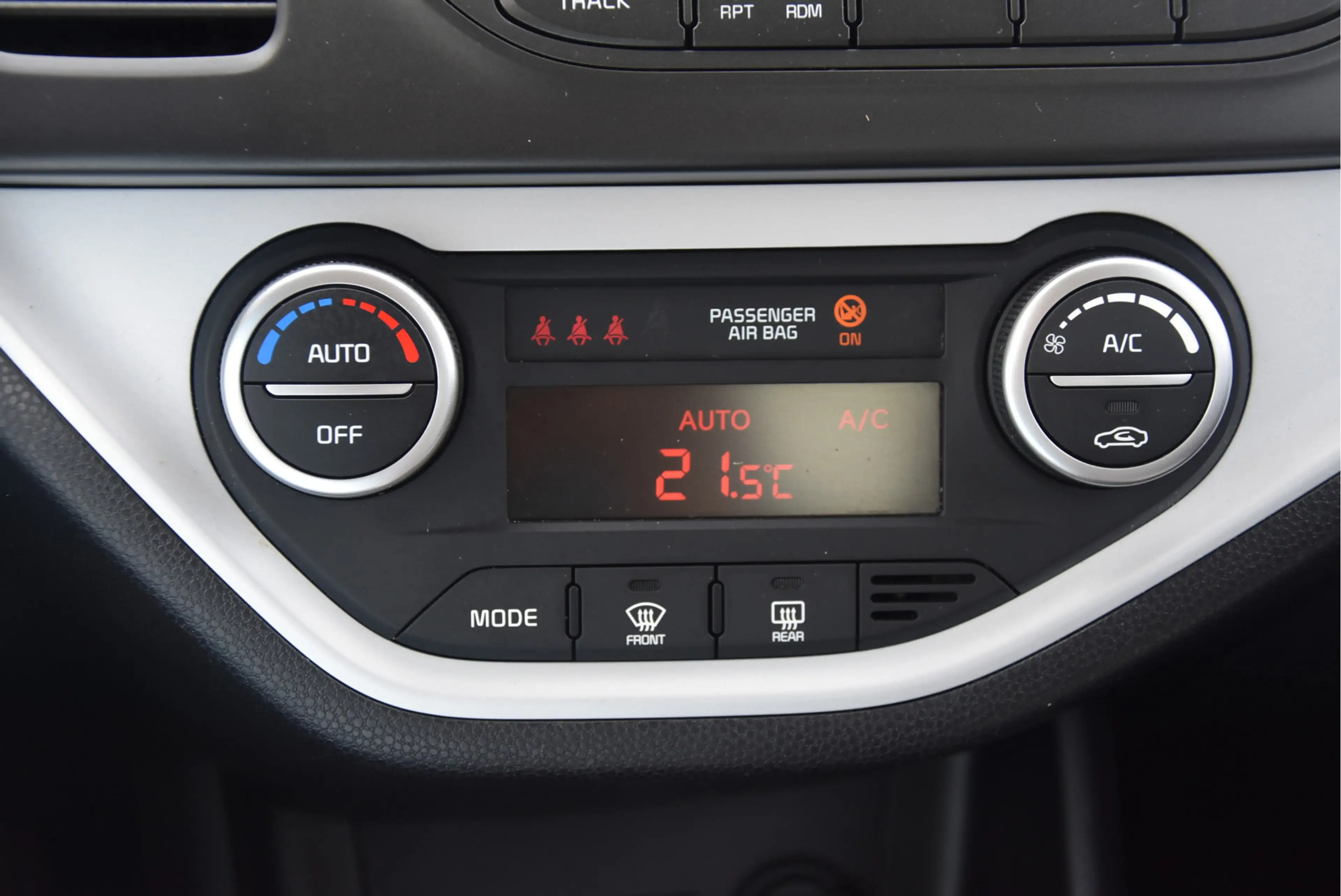 Kia Picanto 1.0 CVVT DynamicLine — photo 10