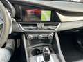 Alfa Romeo Giulia 2.2 JTDM AT8 B-Tech B-Tech Schwarz - thumbnail 3