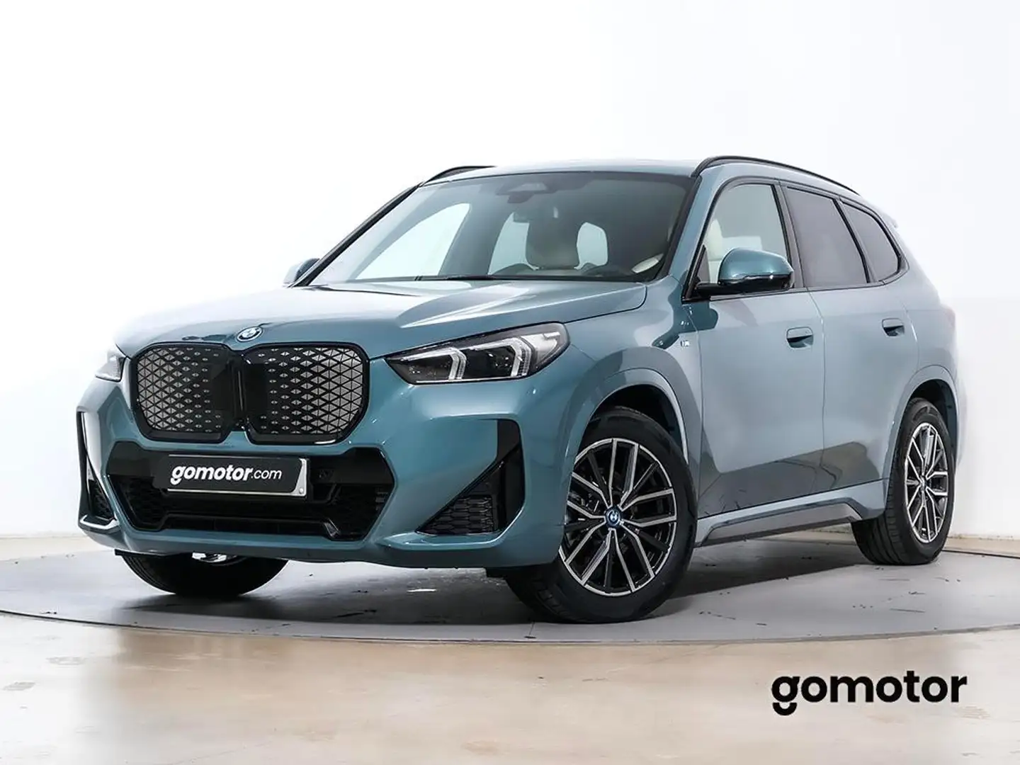 BMW iX1 eDrive20 Verde - 1