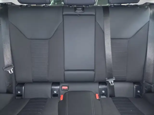 BMW I4 view 15