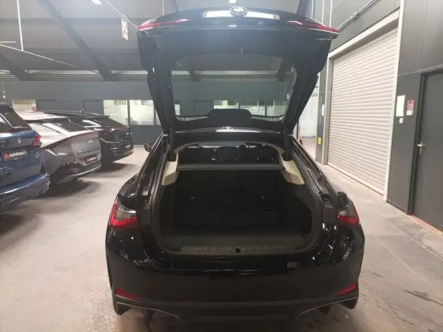 BMW I4 view 6