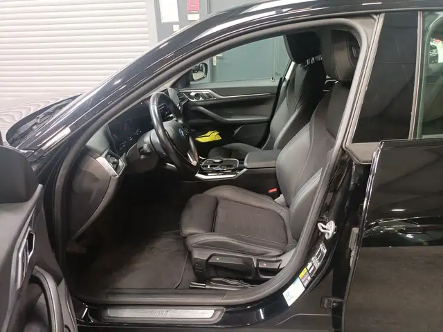 BMW I4 view 8