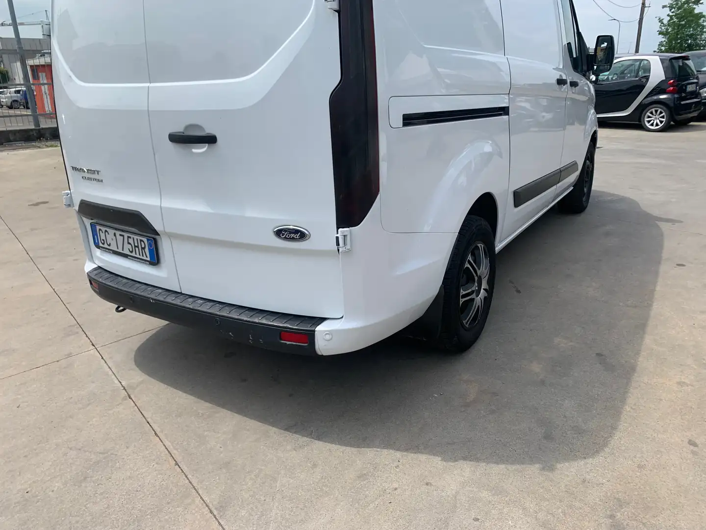 Ford Transit Courier Bianco - 1