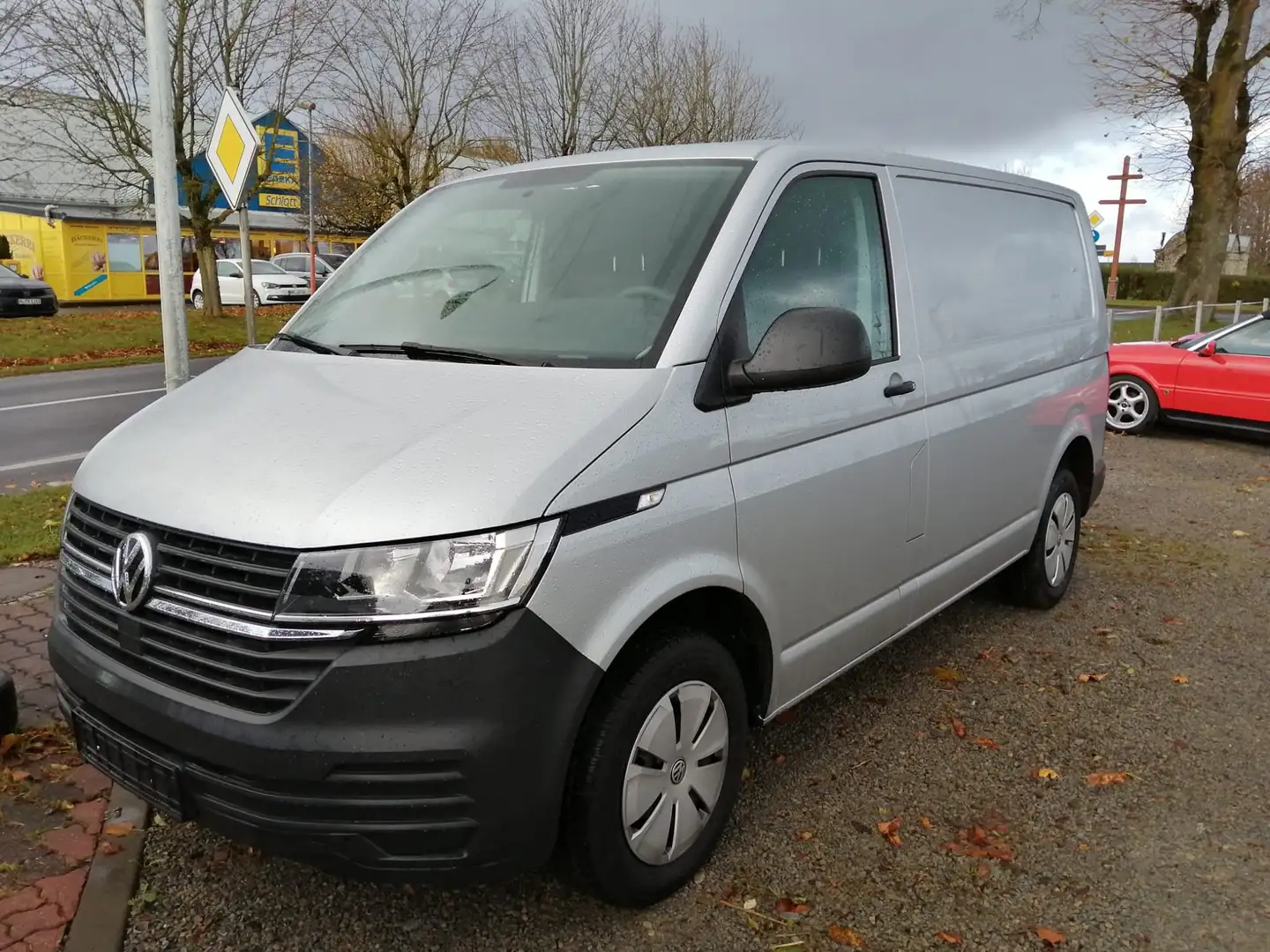 Volkswagen T6.1 Transporter FWD Silber - 1