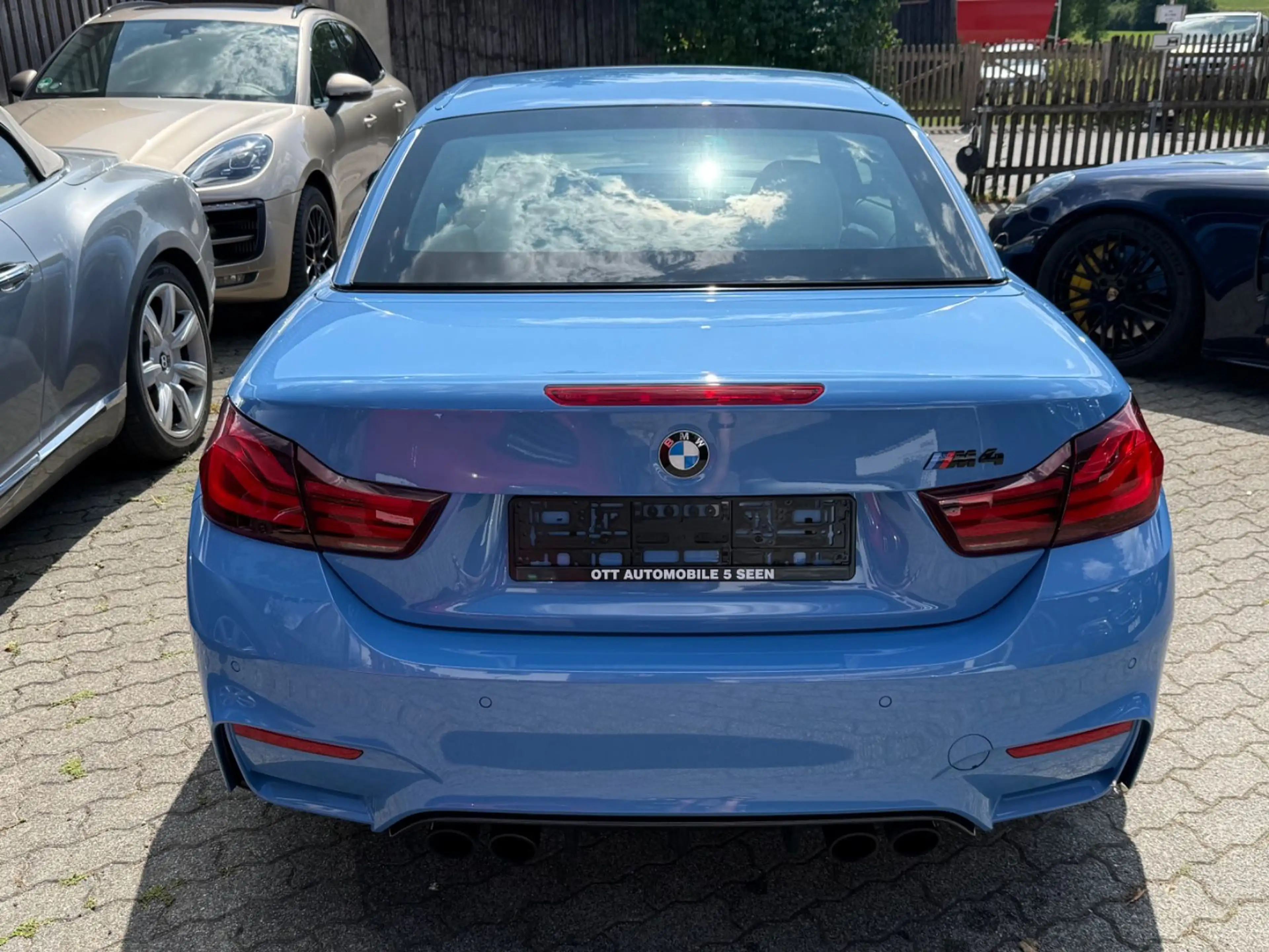 BMW M4 COMPETITION CABRIO *TRAUMZUSTAND* — photo 8