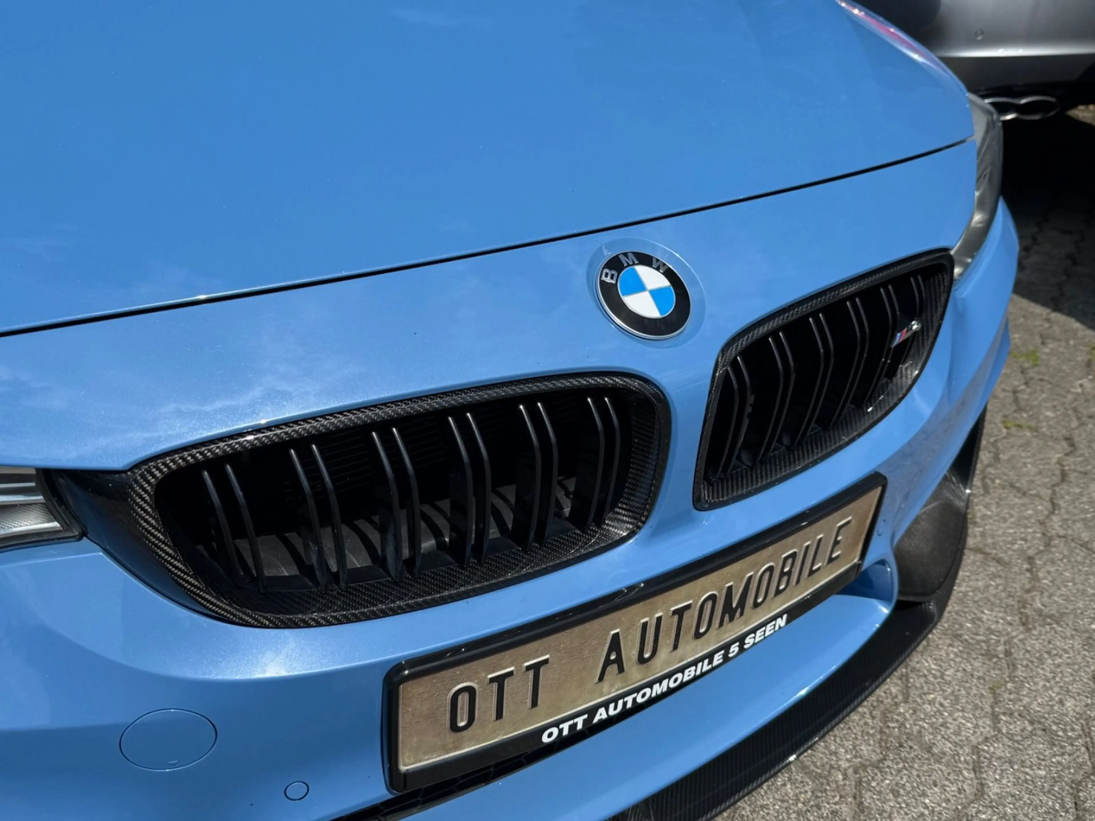 BMW M4 COMPETITION CABRIO *TRAUMZUSTAND* — photo 11