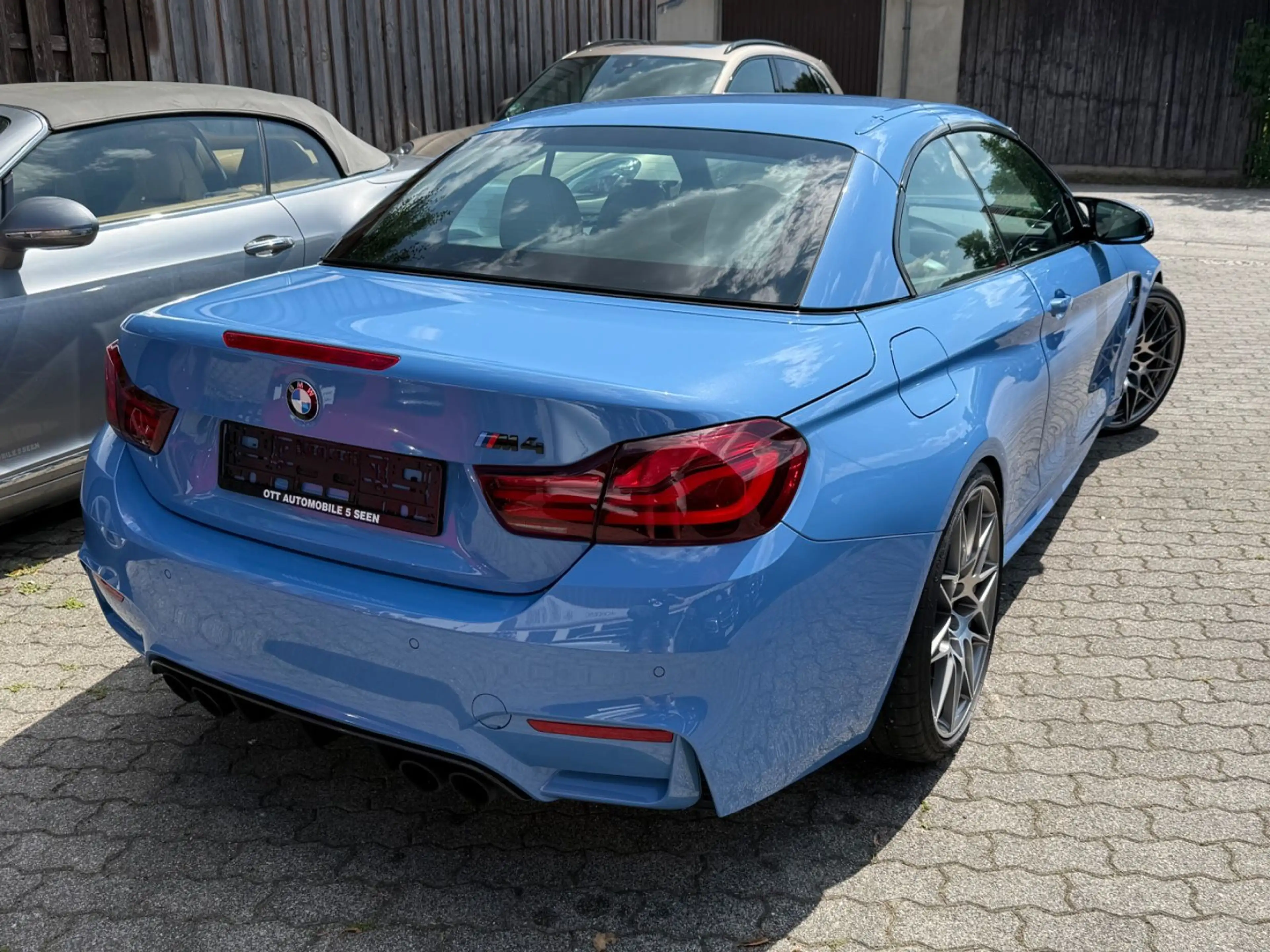 BMW M4 COMPETITION CABRIO *TRAUMZUSTAND* — photo 7