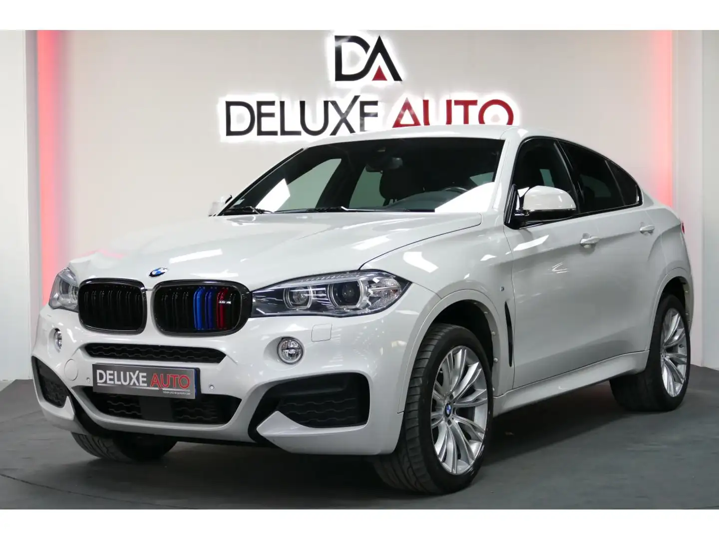 BMW X6 xDrive 30d 258 M Sport (F16) Bílá - 1