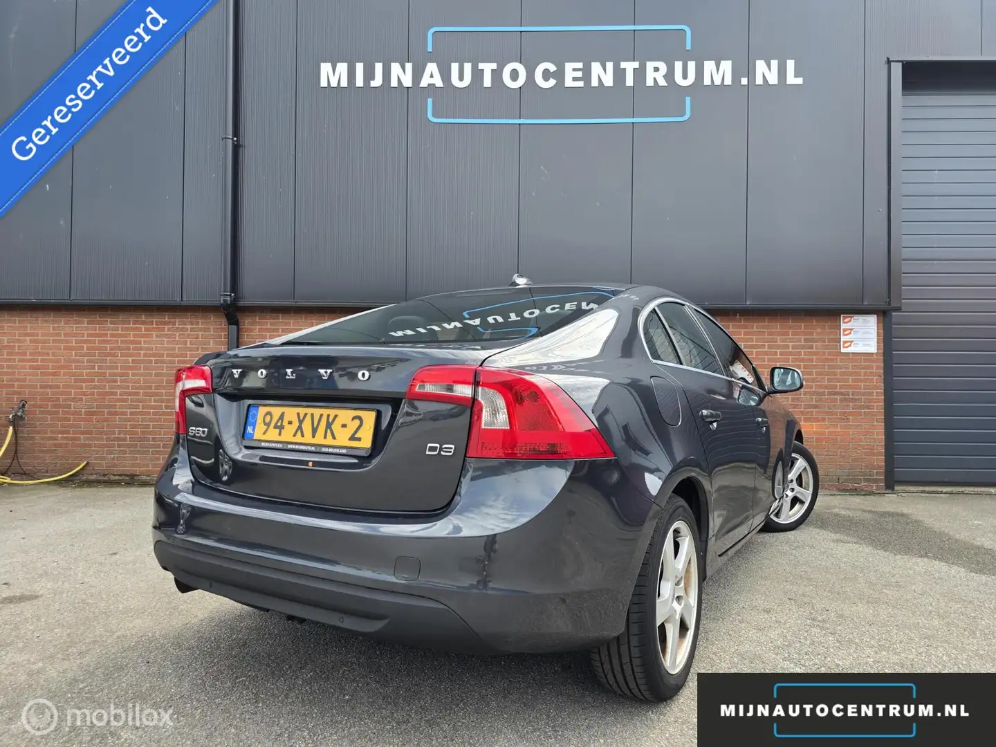 Volvo S60 2.0 D3 R-Design / CLIMA✔️/ NAVI✔️/ APK✔️ Grijs - 2