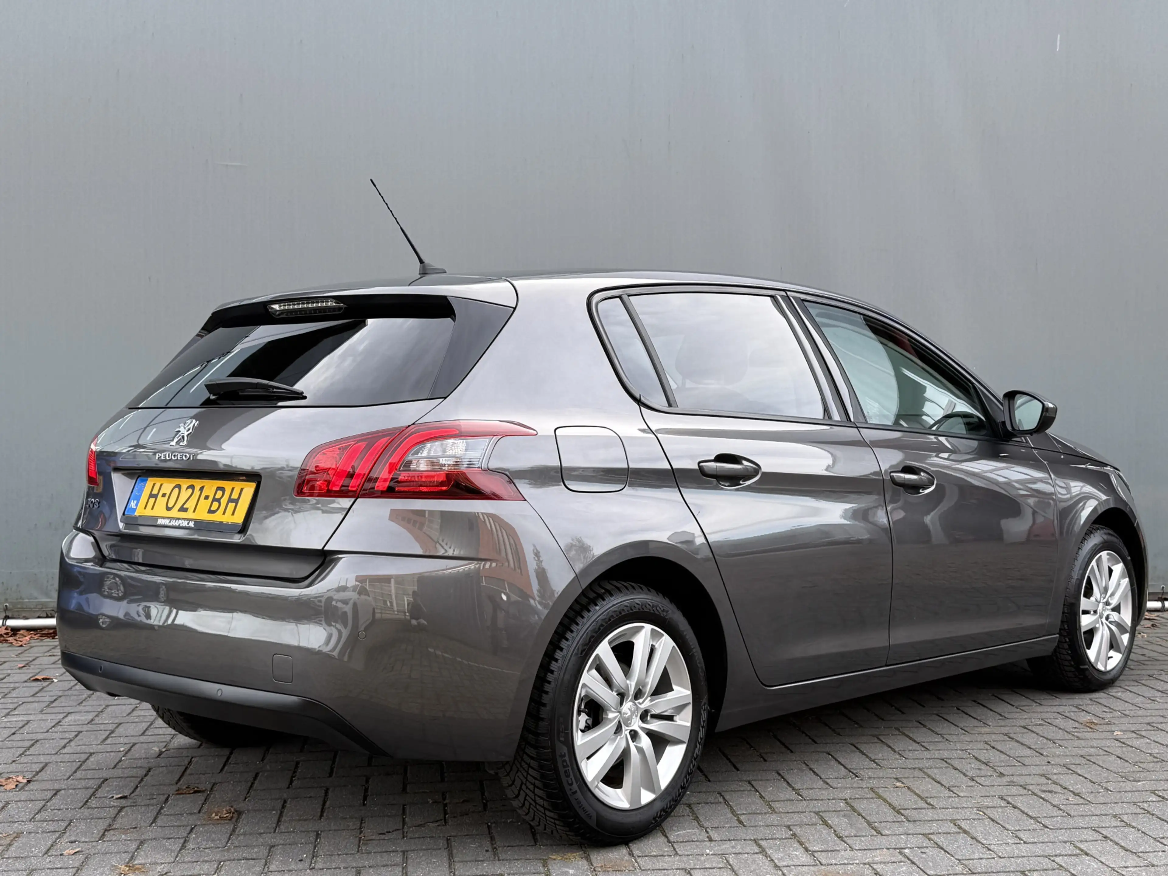 Peugeot 308 BWJ 2021 1.2 PureTech 111 PK Blue Lease Executive — photo 2