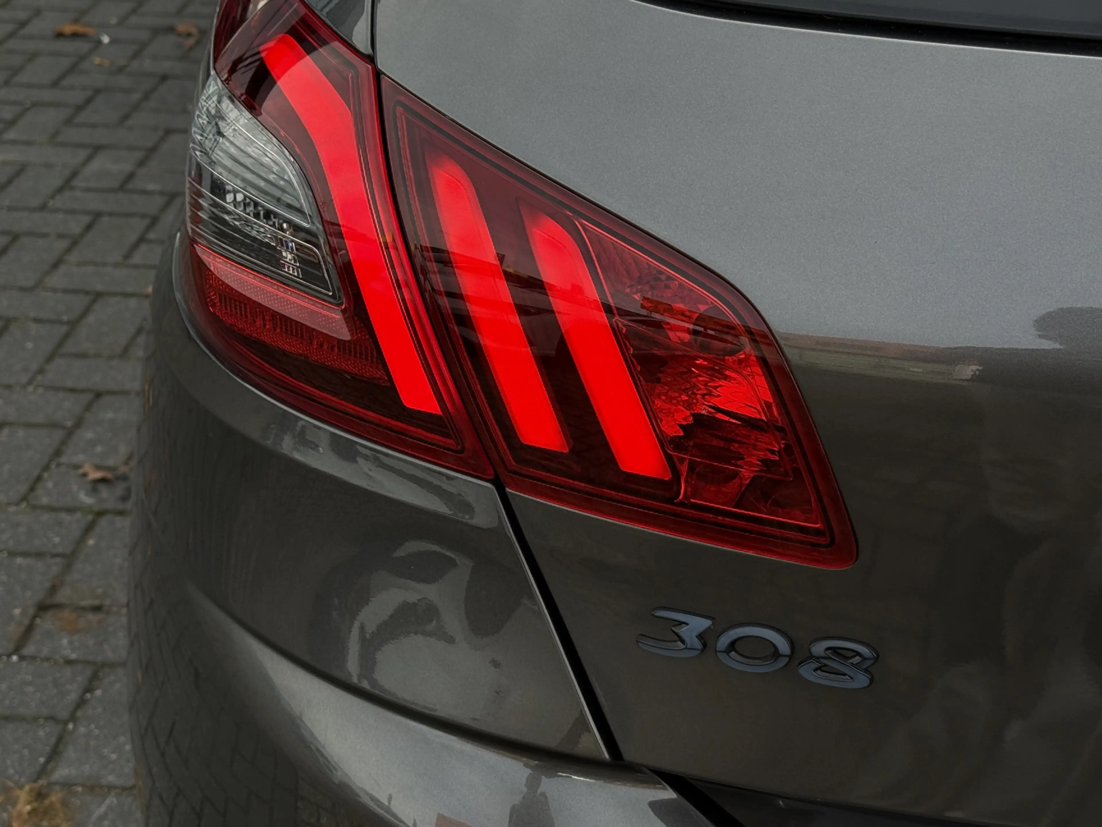 Peugeot 308 BWJ 2021 1.2 PureTech 111 PK Blue Lease Executive — photo 37